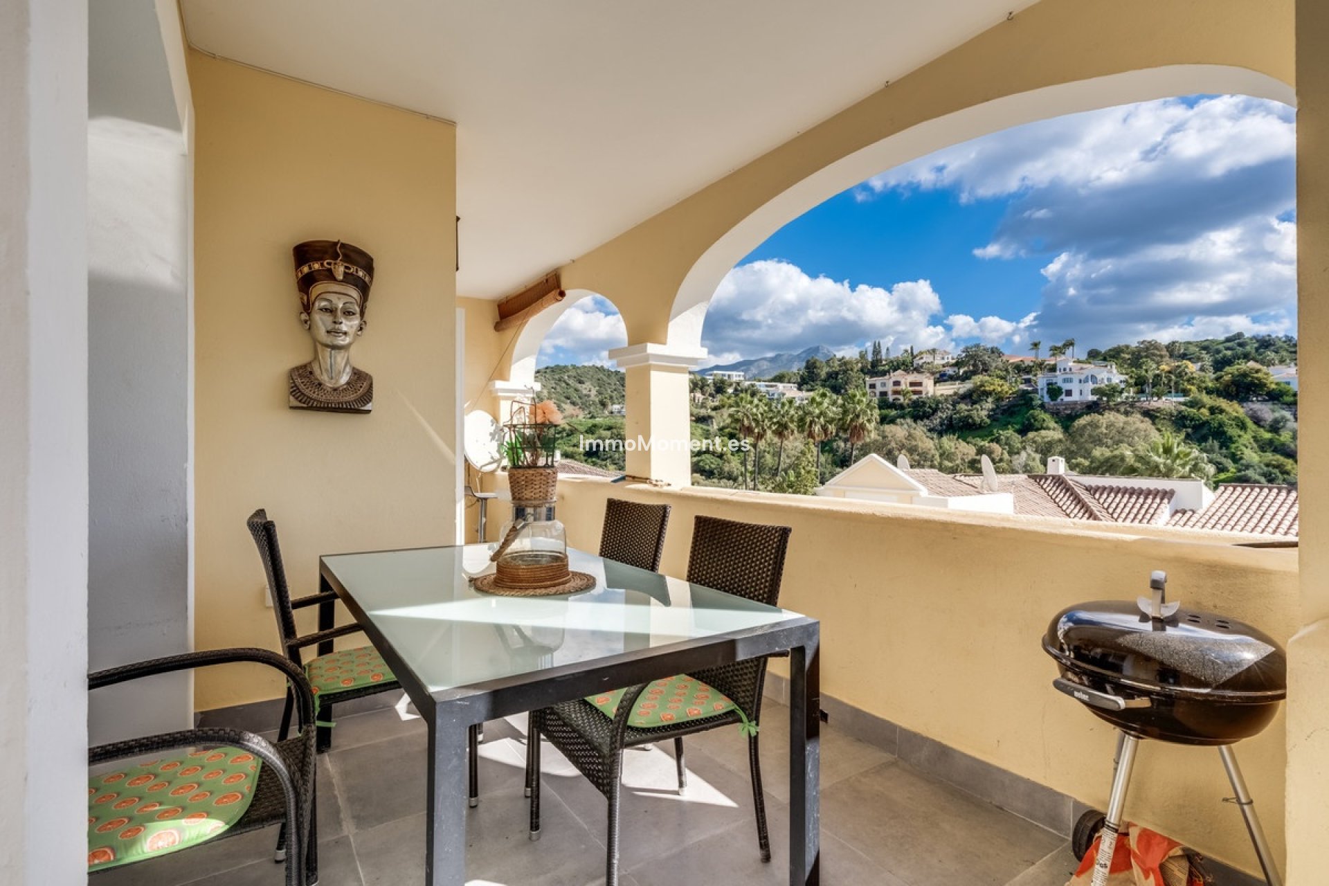 Resale - Apartment - Benahavís - La Quinta