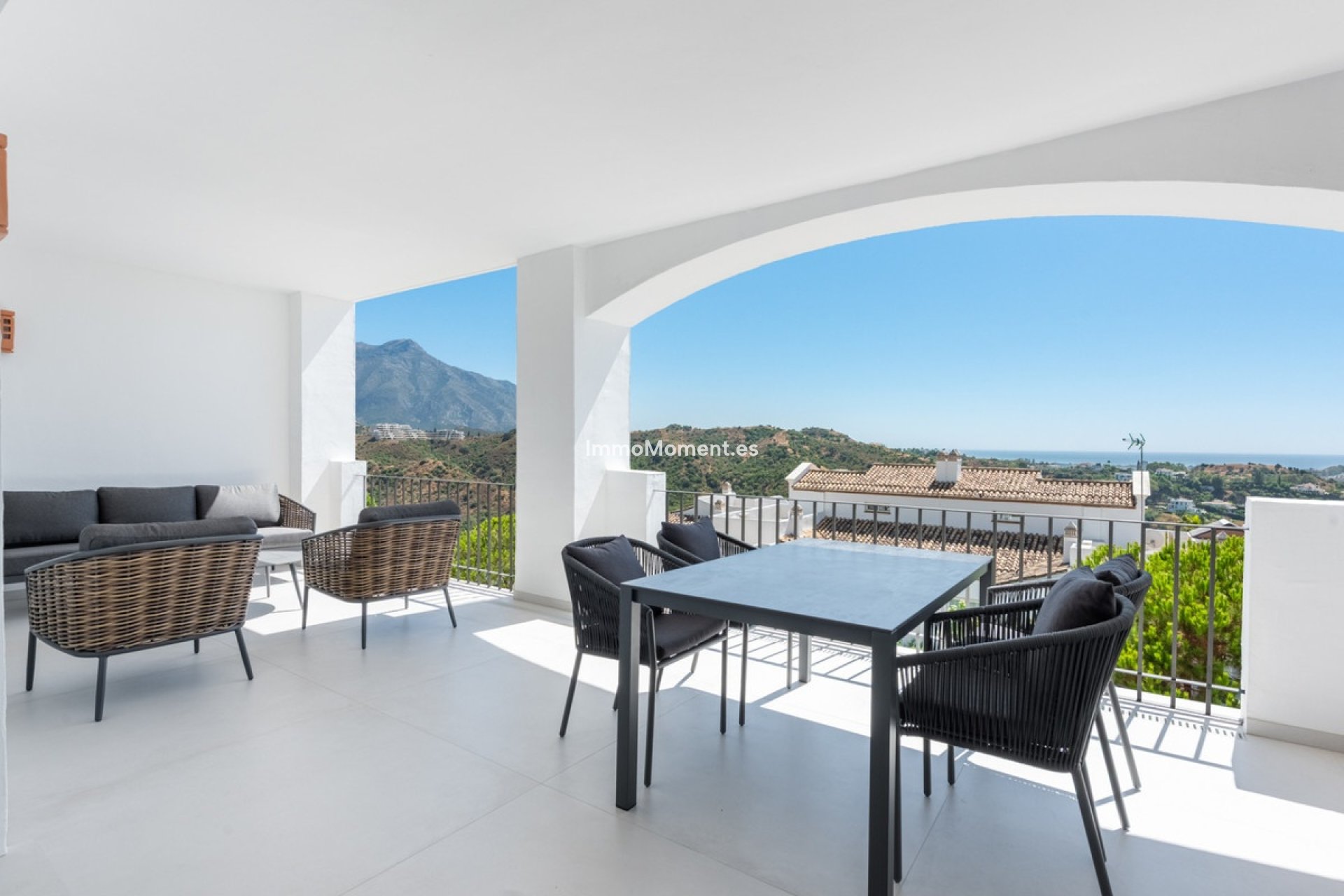 Resale - Apartment - Benahavís - La Quinta