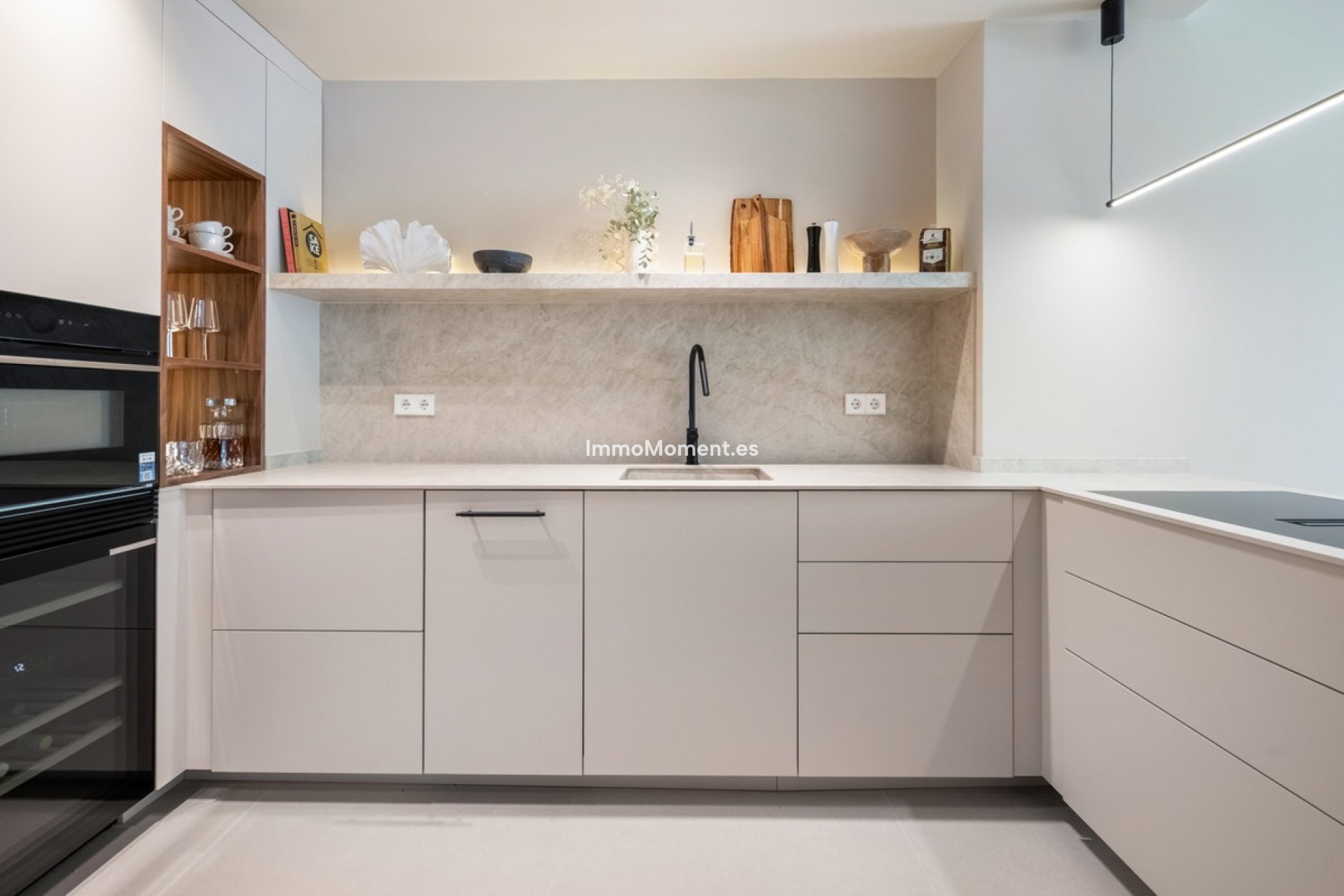 Resale - Apartment - Benahavís - La Quinta