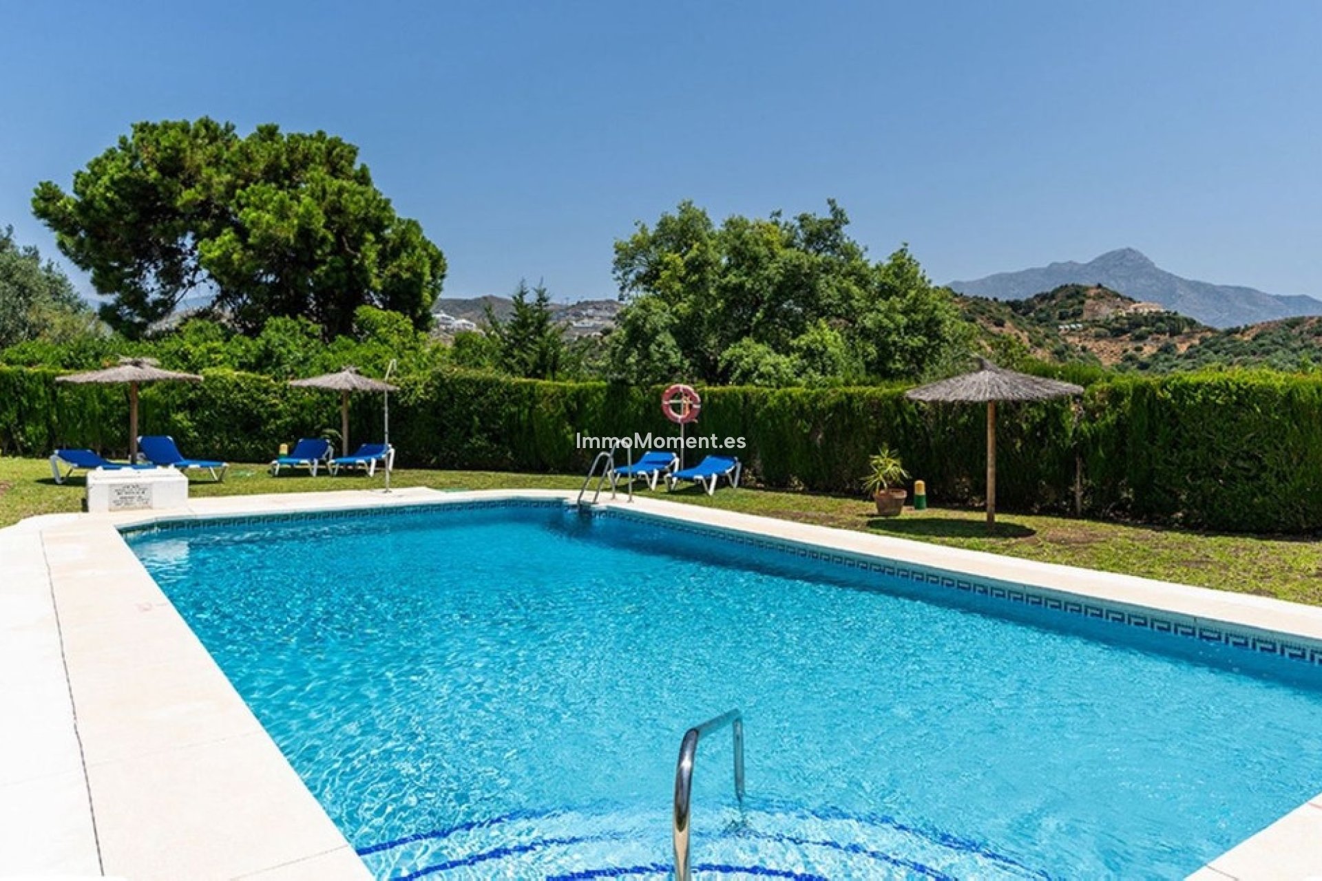 Resale - Apartment - Benahavís - La Quinta