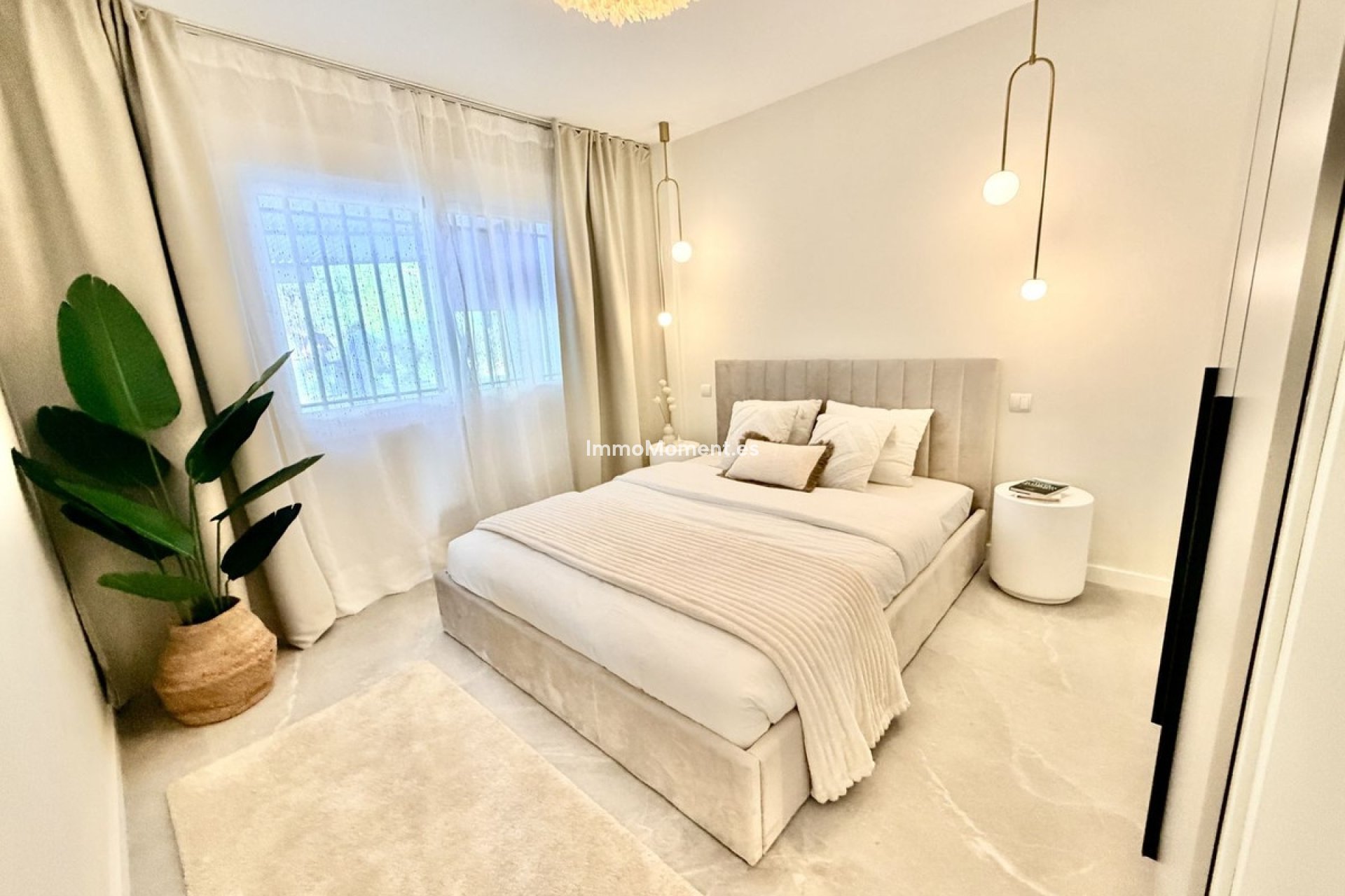Resale - Apartment - Benahavís - La Quinta
