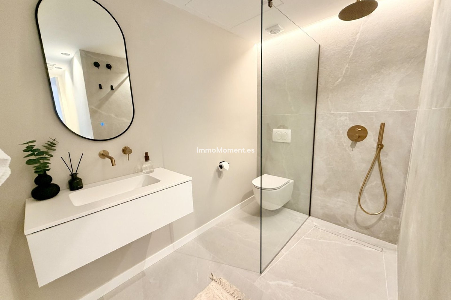 Resale - Apartment - Benahavís - La Quinta