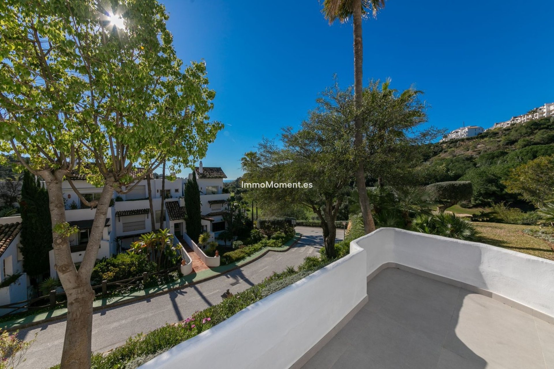 Resale - Apartment - Benahavís - La Quinta