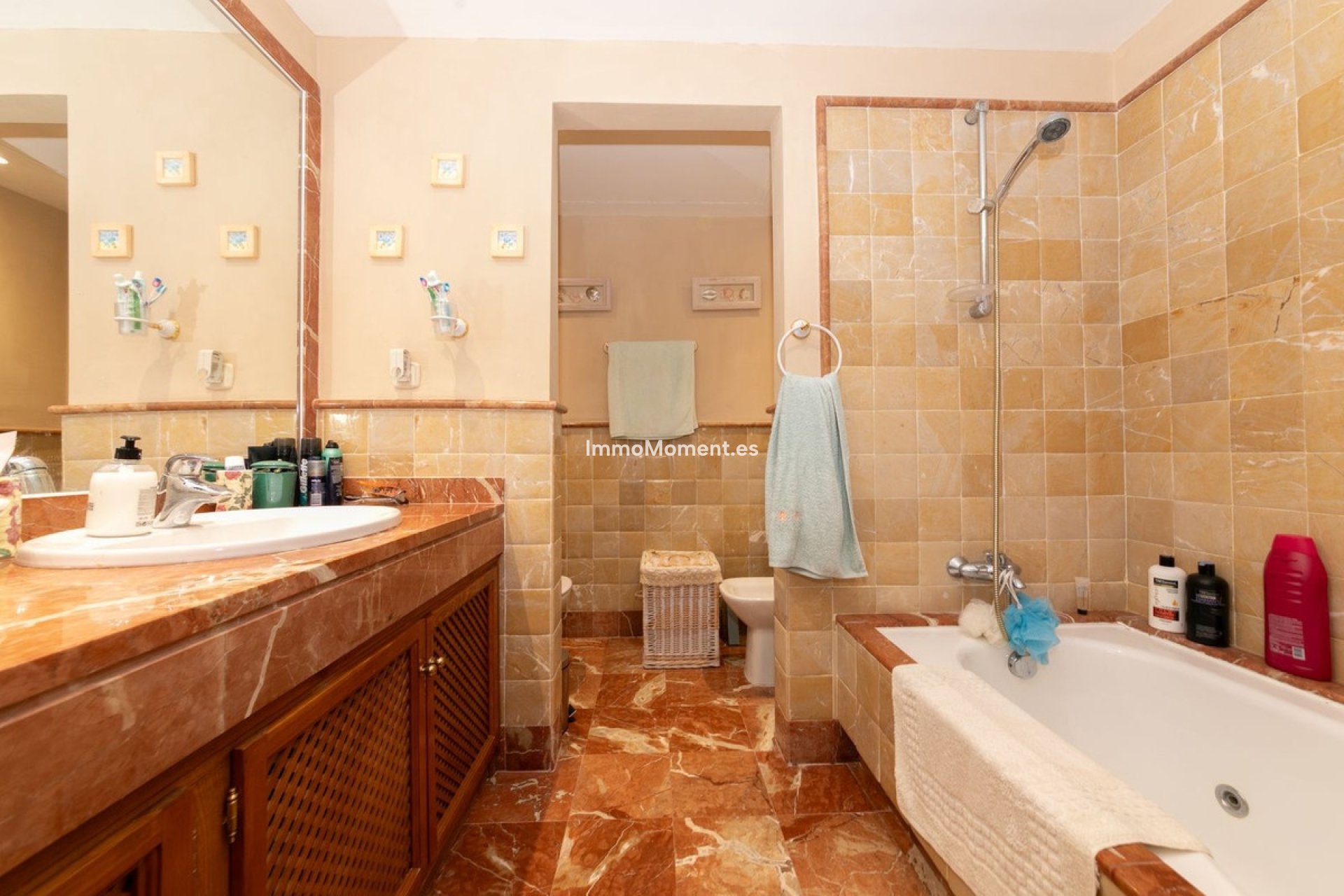 Resale - Apartment - Benahavís - La Quinta