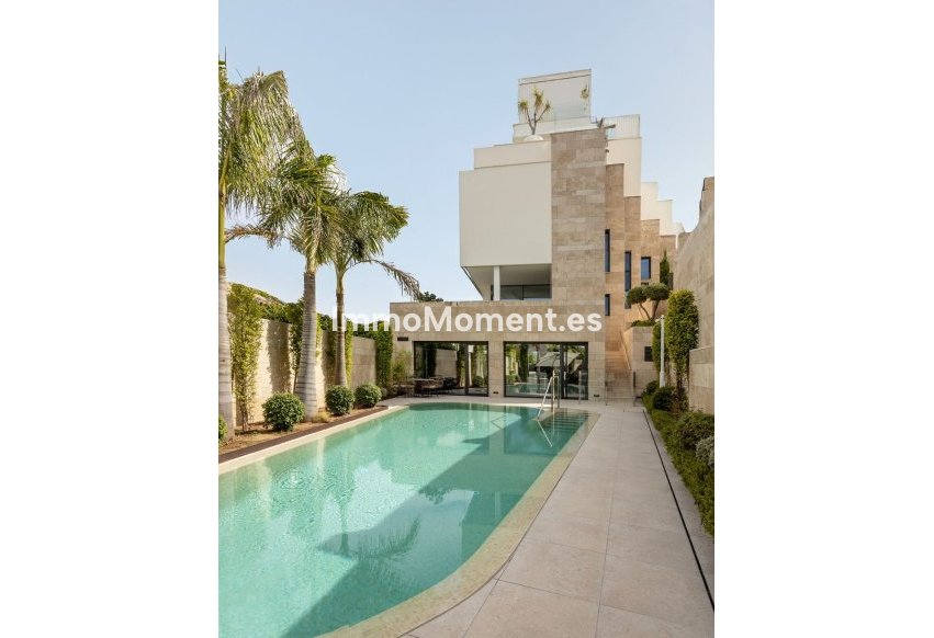 Resale - Apartment - Benahavís - La Quinta