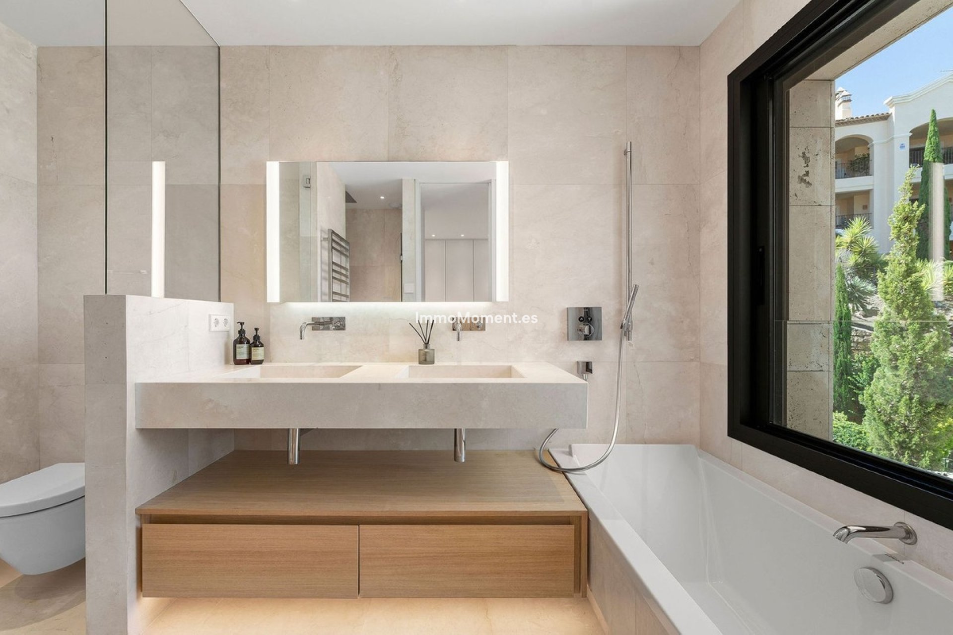 Resale - Apartment - Benahavís - La Quinta
