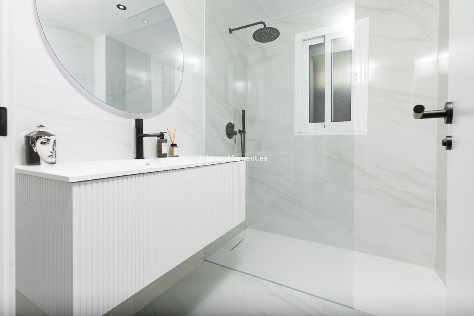 Resale - Apartment - Benahavís - La Quinta