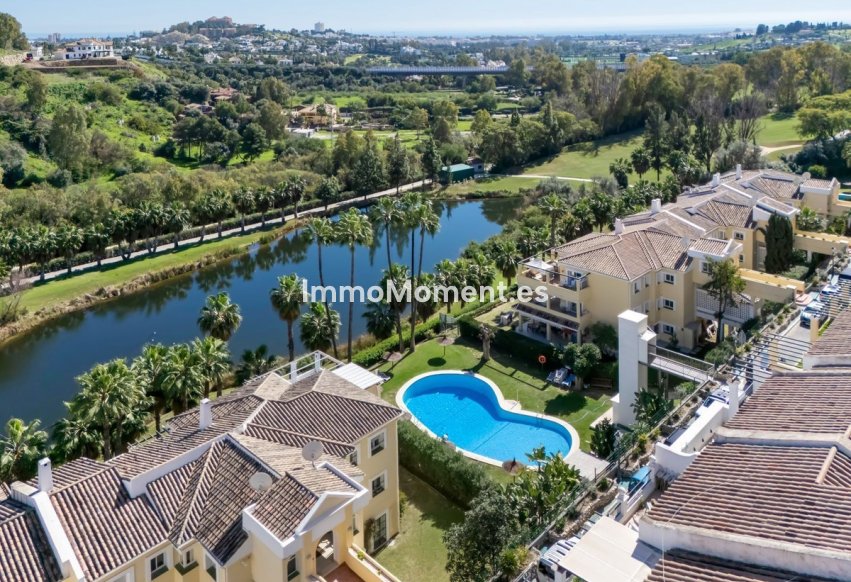Resale - Apartment - Benahavís - La Quinta