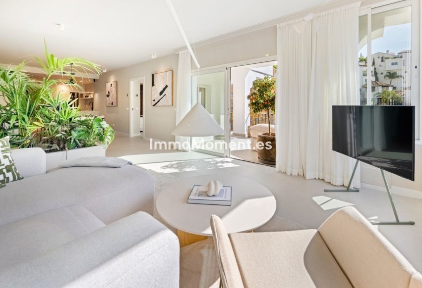 Resale - Apartment - Benahavís - La Quinta