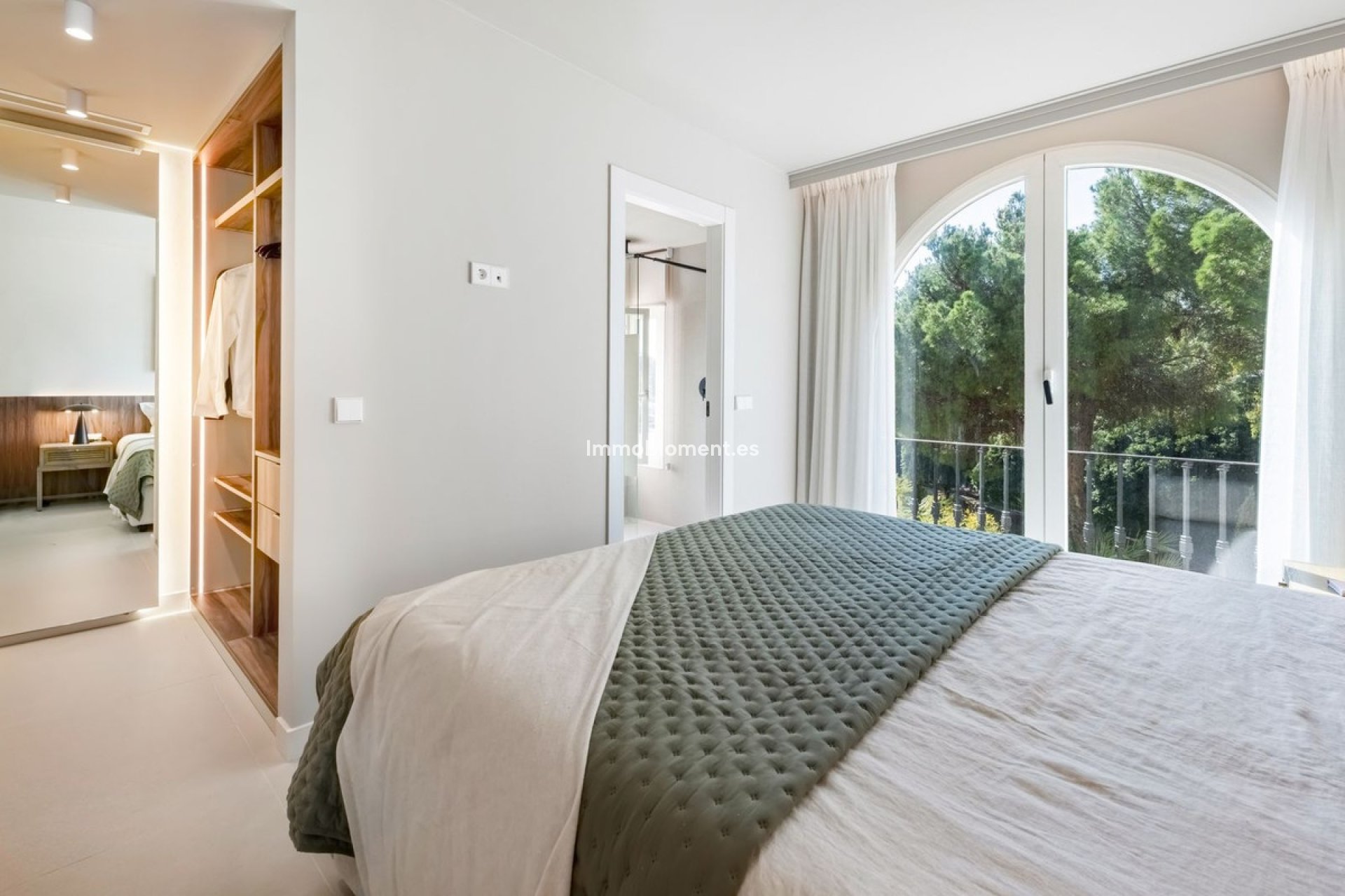 Resale - Apartment - Benahavís - La Quinta