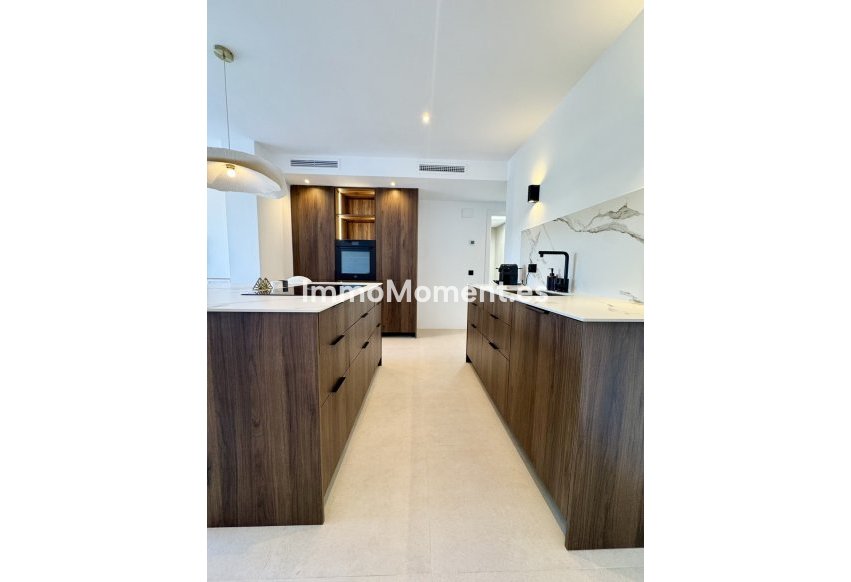 Resale - Apartment - Benahavís - La Quinta