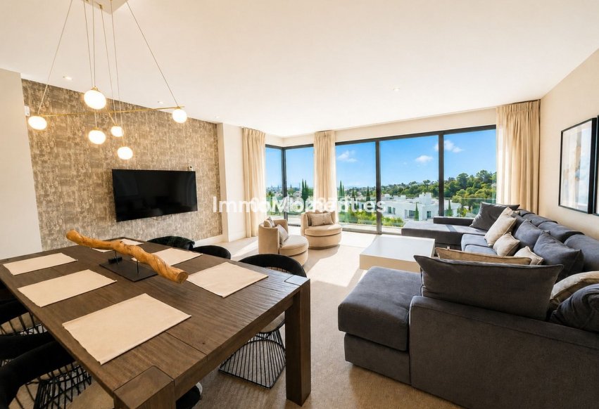 Resale - Apartment - Benahavís - La Quinta