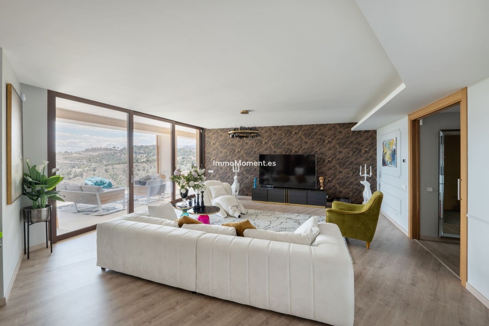 Resale - Apartment - Benahavís - La Quinta