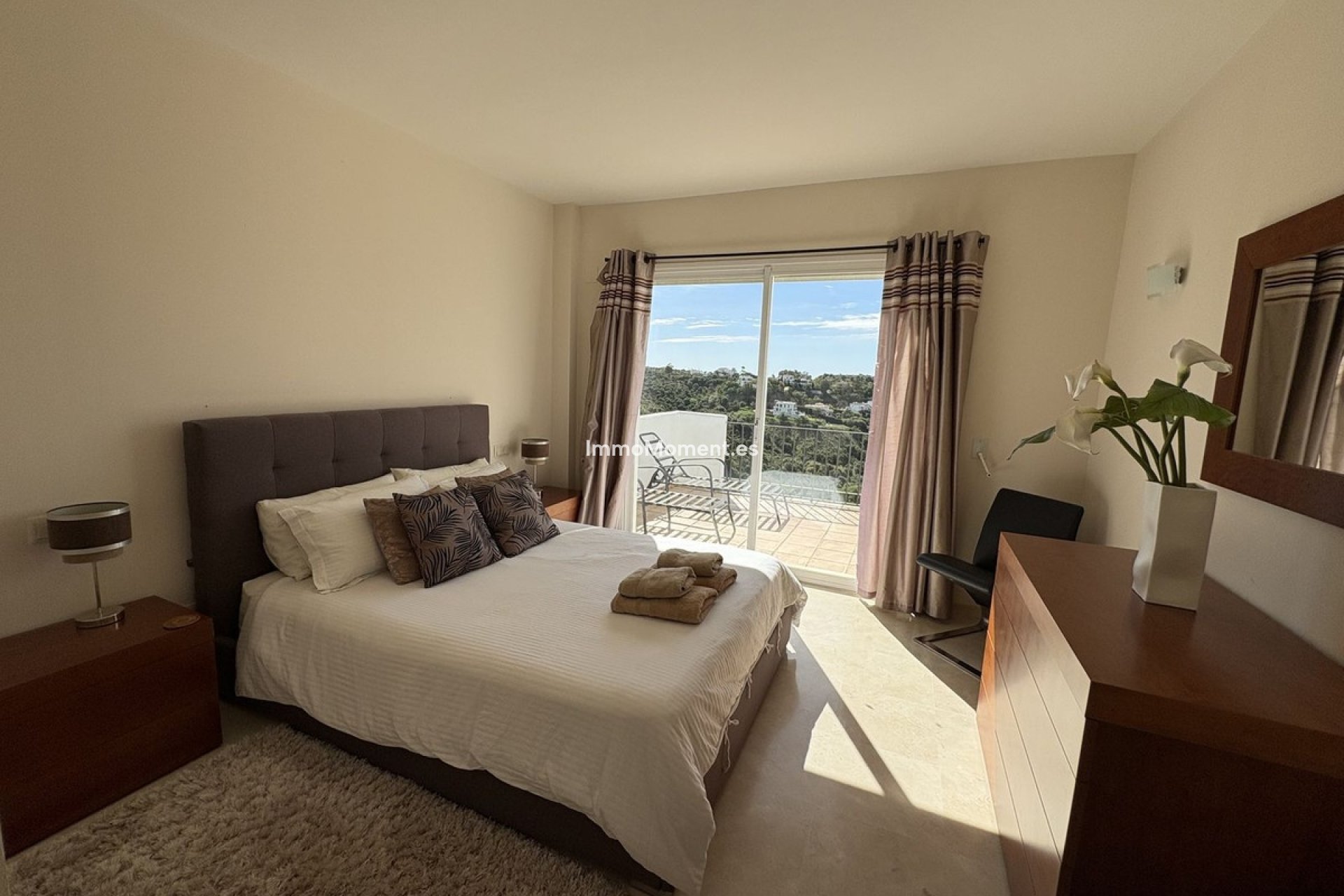 Resale - Apartment - Benahavís - La Quinta