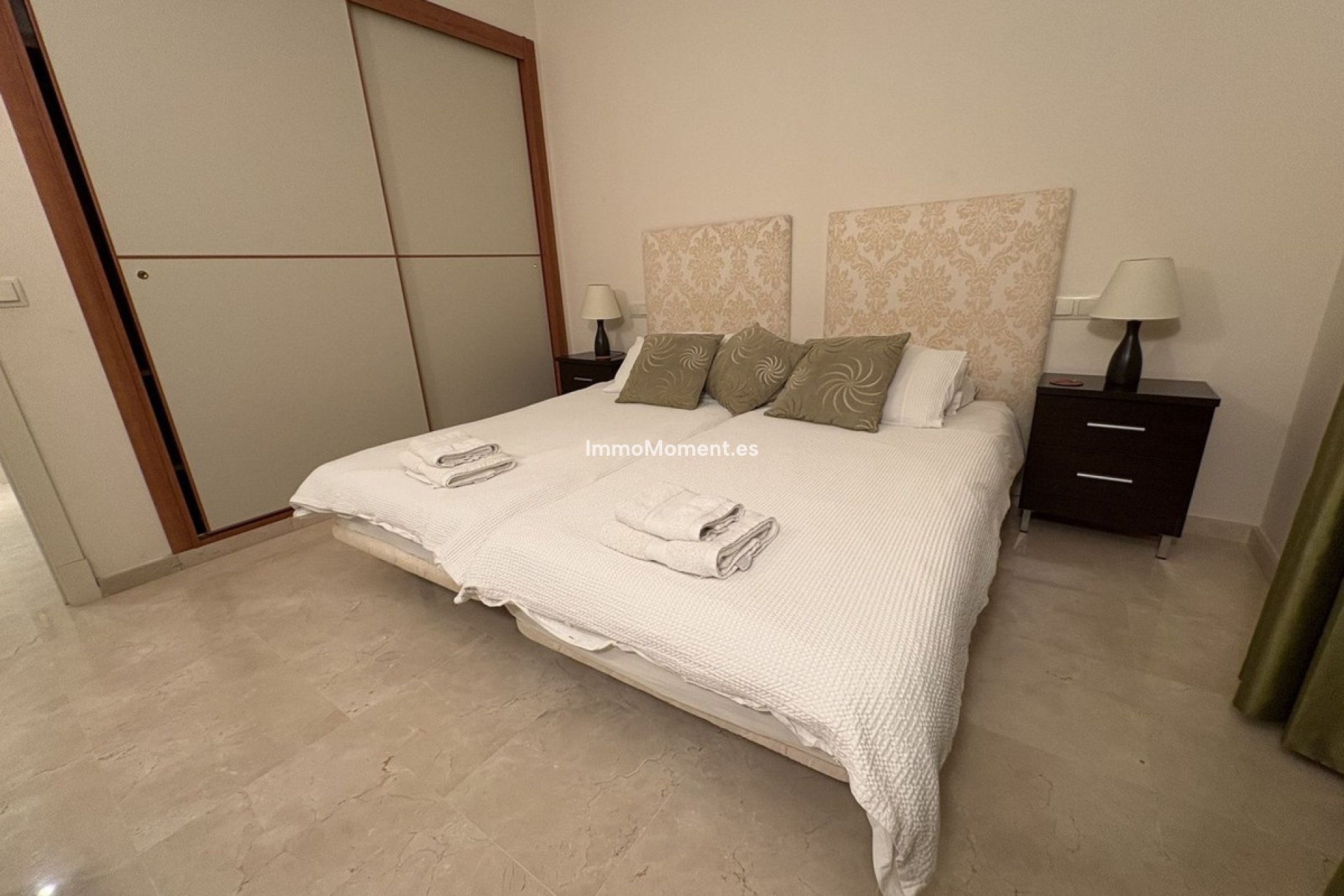 Resale - Apartment - Benahavís - La Quinta