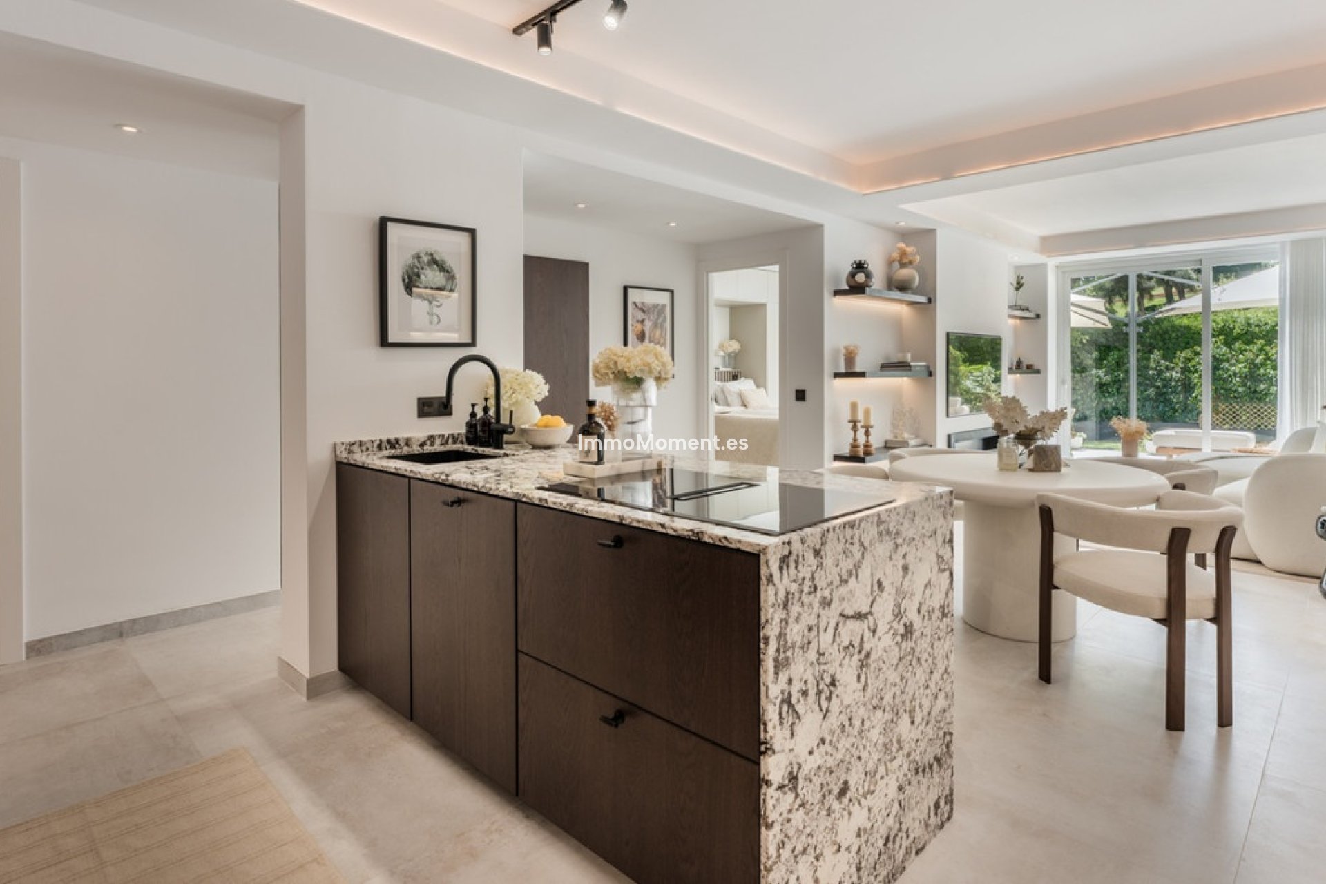 Resale - Apartment - Benahavís - La Quinta