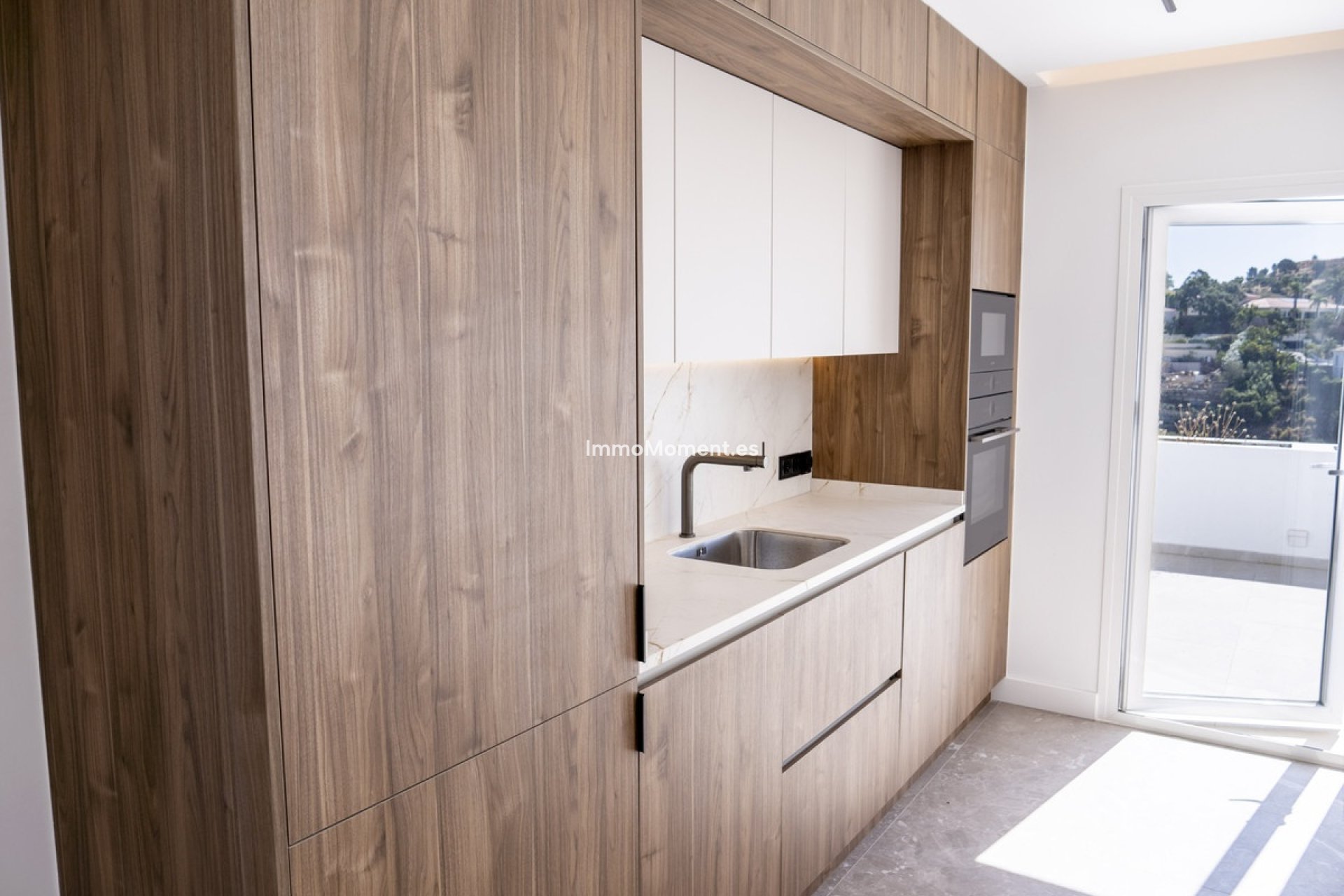 Resale - Apartment - Benahavís - La Quinta