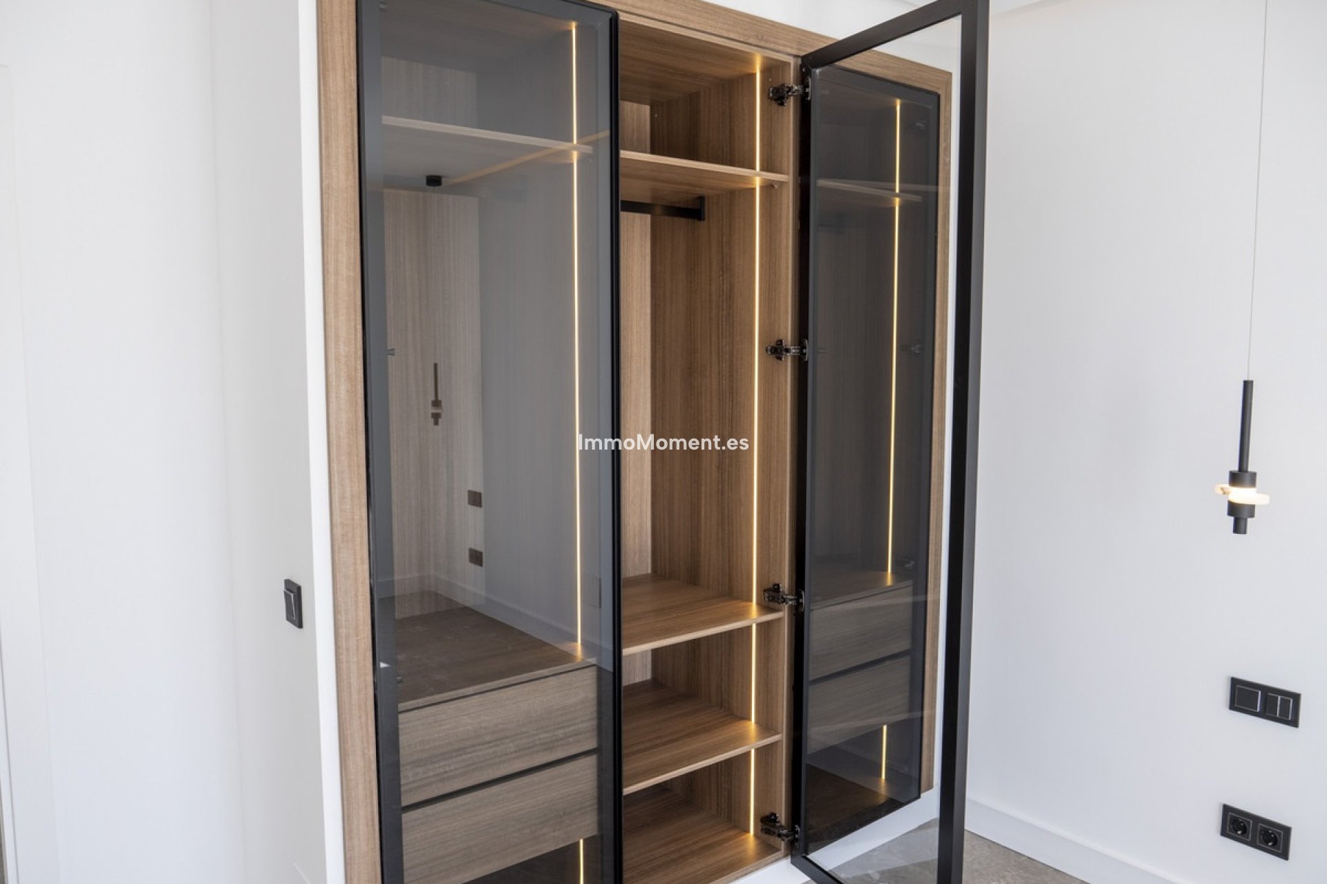 Resale - Apartment - Benahavís - La Quinta