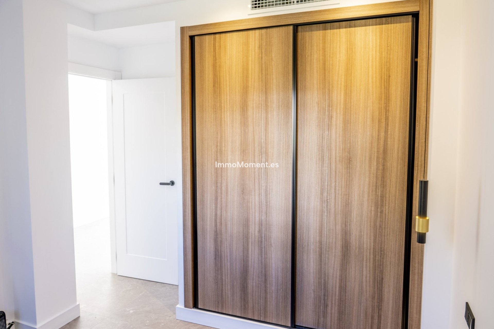 Resale - Apartment - Benahavís - La Quinta