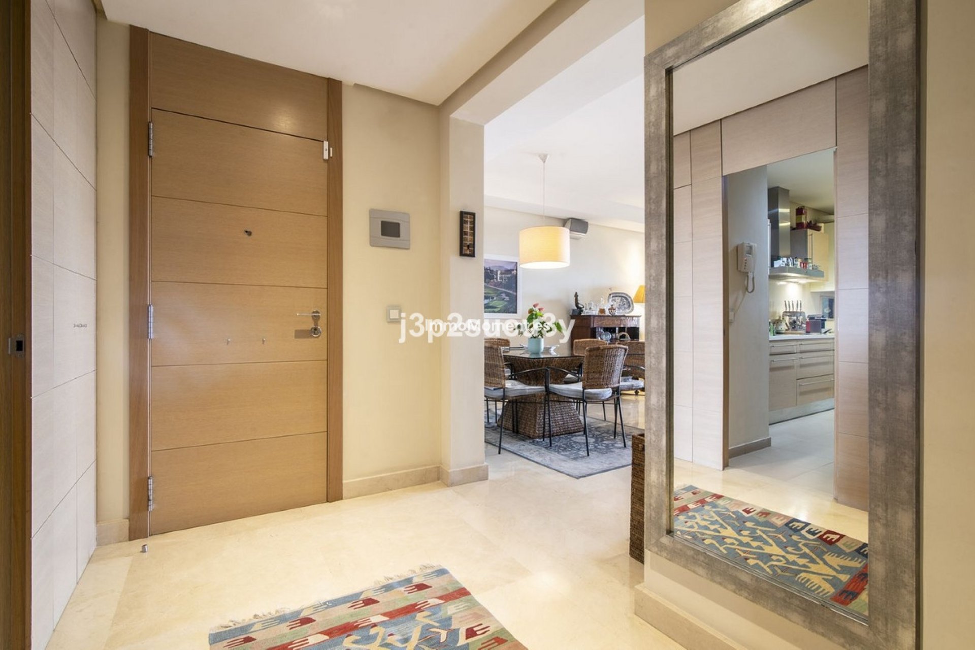 Resale - Apartment - Benahavís - La Quinta
