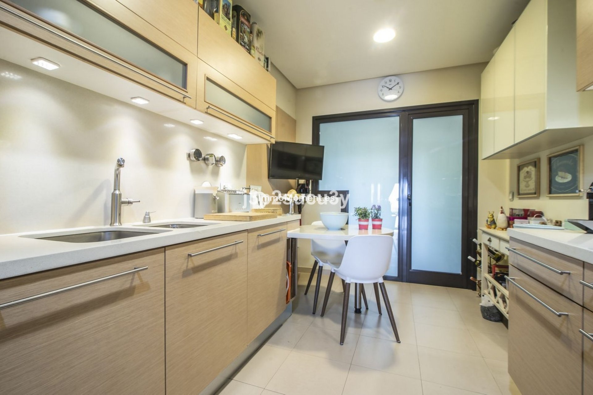 Resale - Apartment - Benahavís - La Quinta