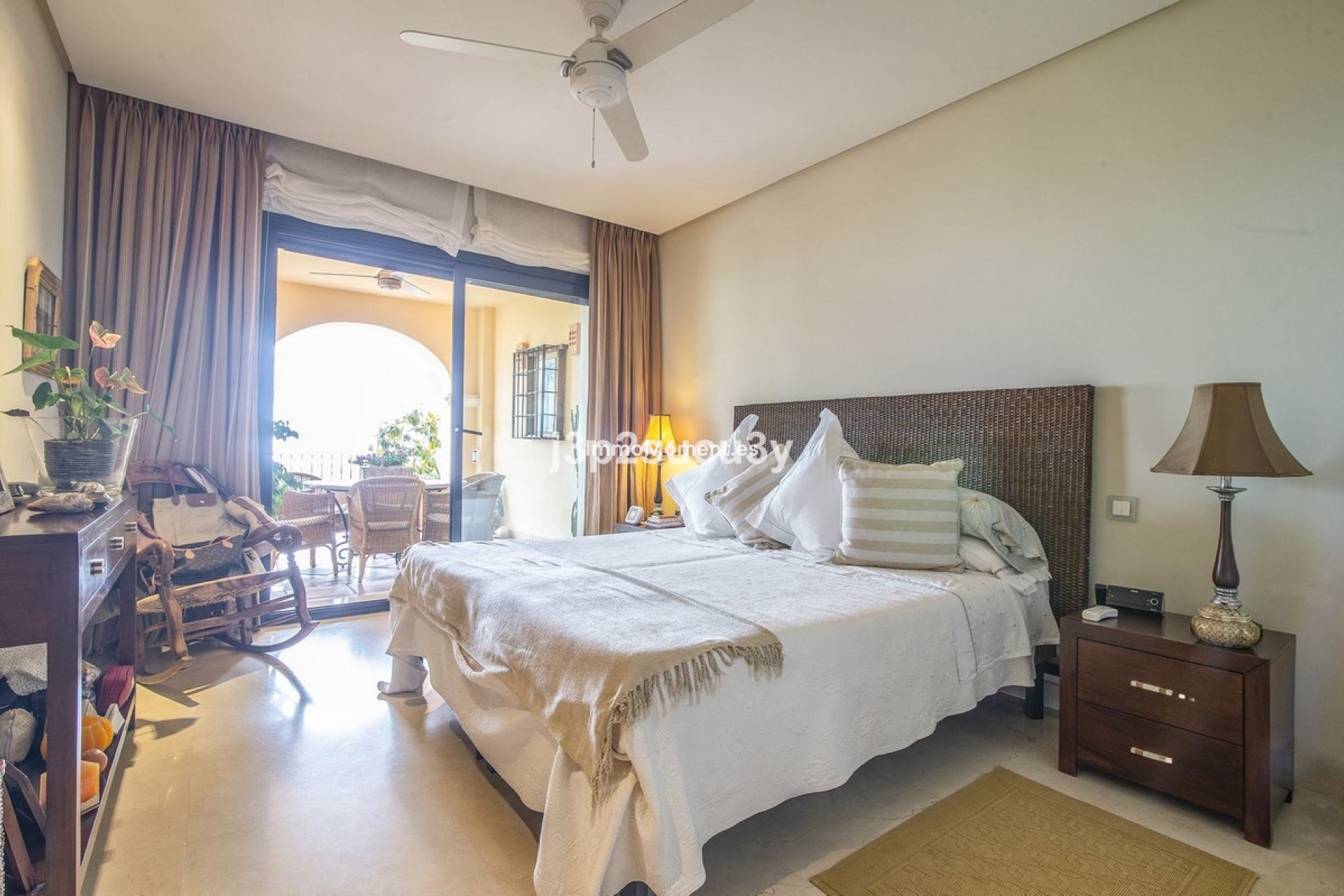 Resale - Apartment - Benahavís - La Quinta