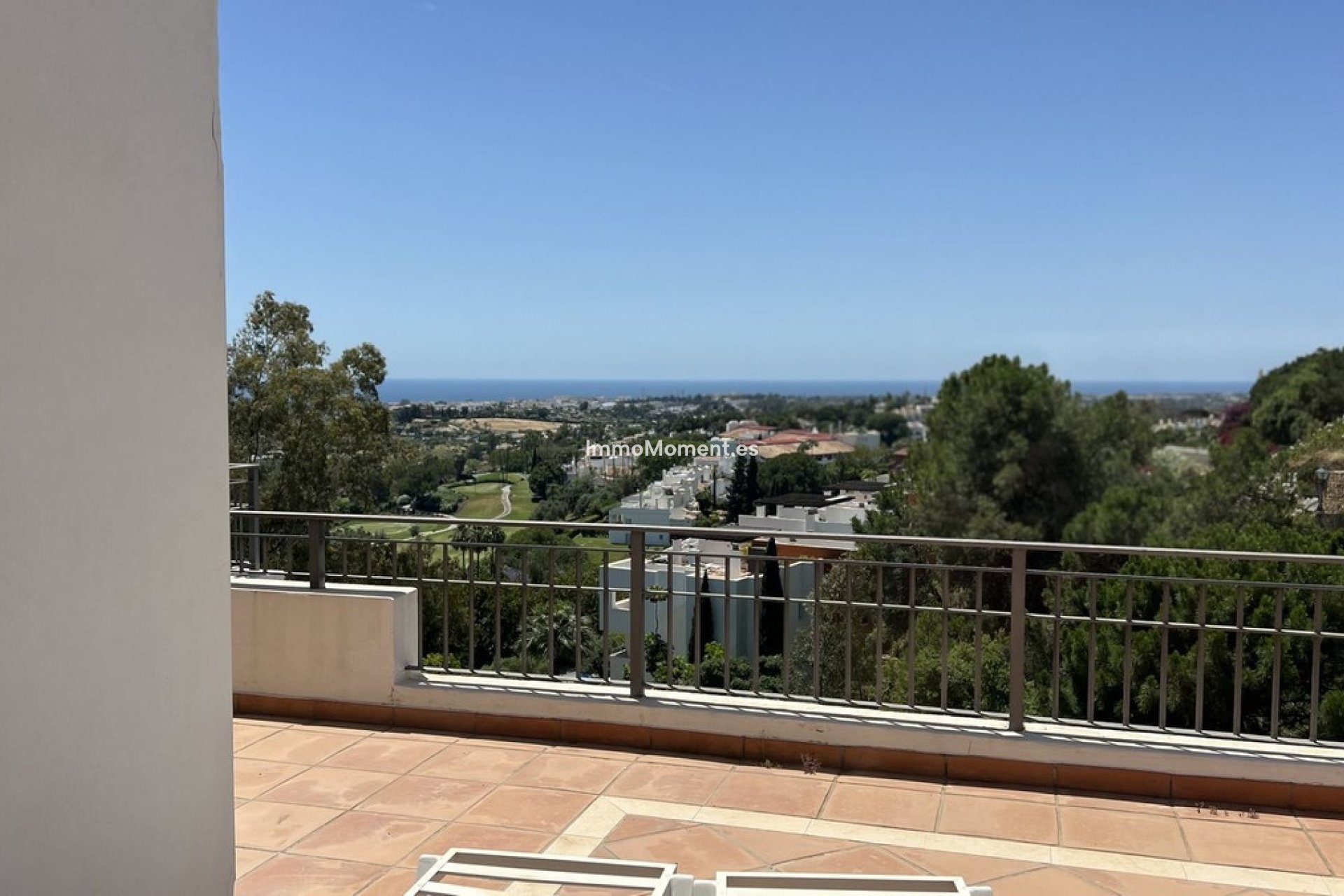 Resale - Apartment - Benahavís - La Quinta