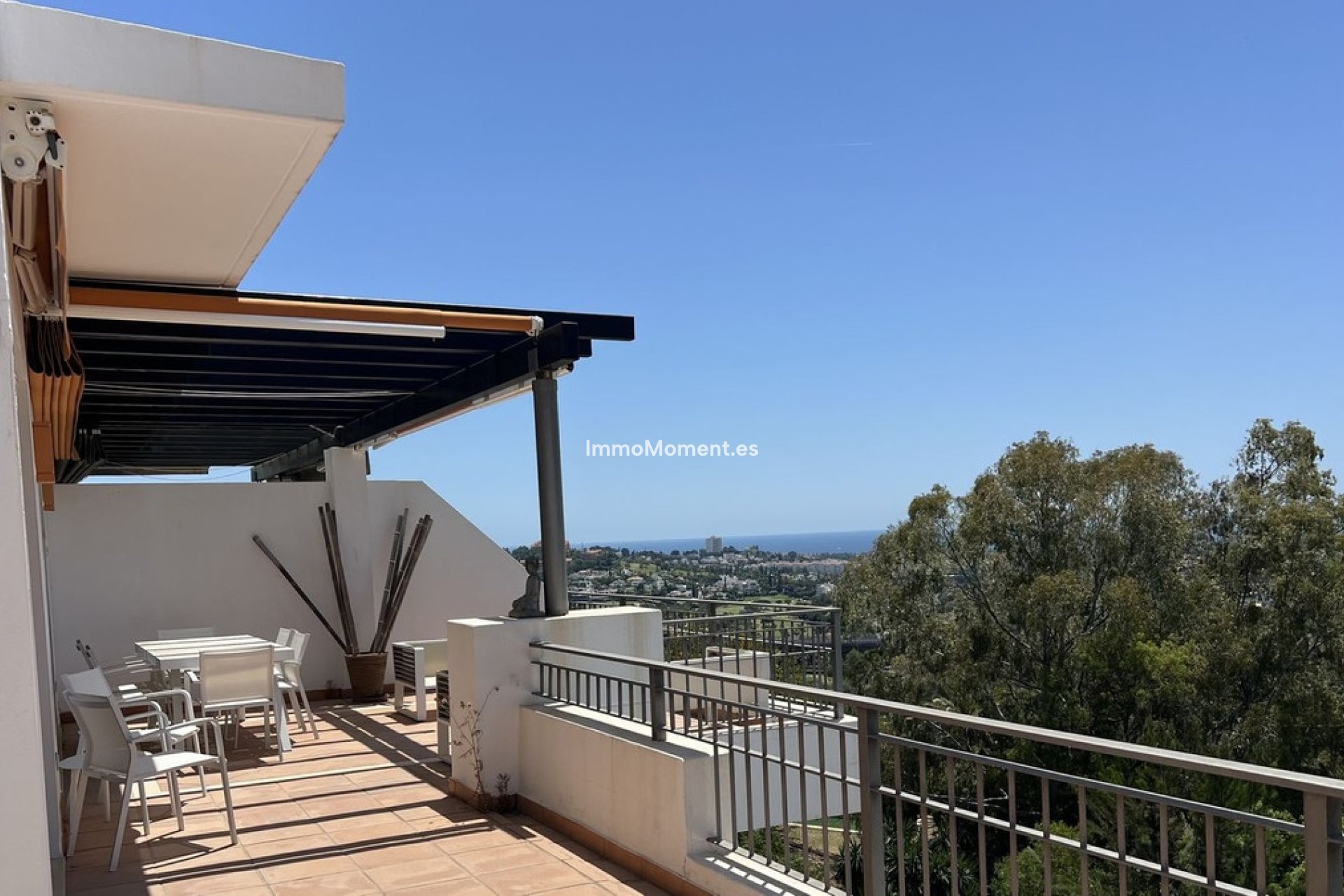 Resale - Apartment - Benahavís - La Quinta