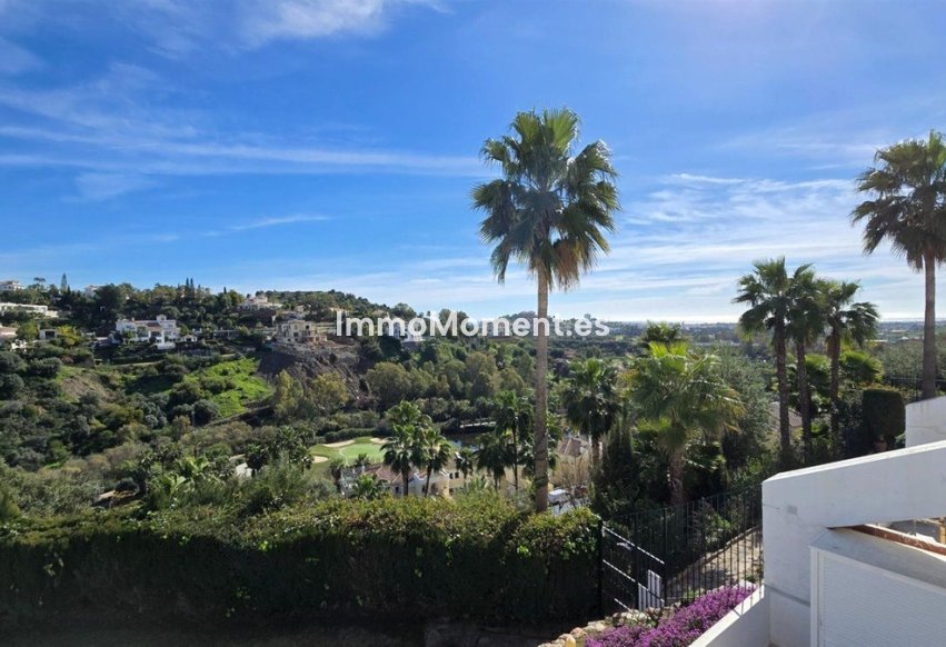 Resale - Apartment - Benahavís - La Quinta