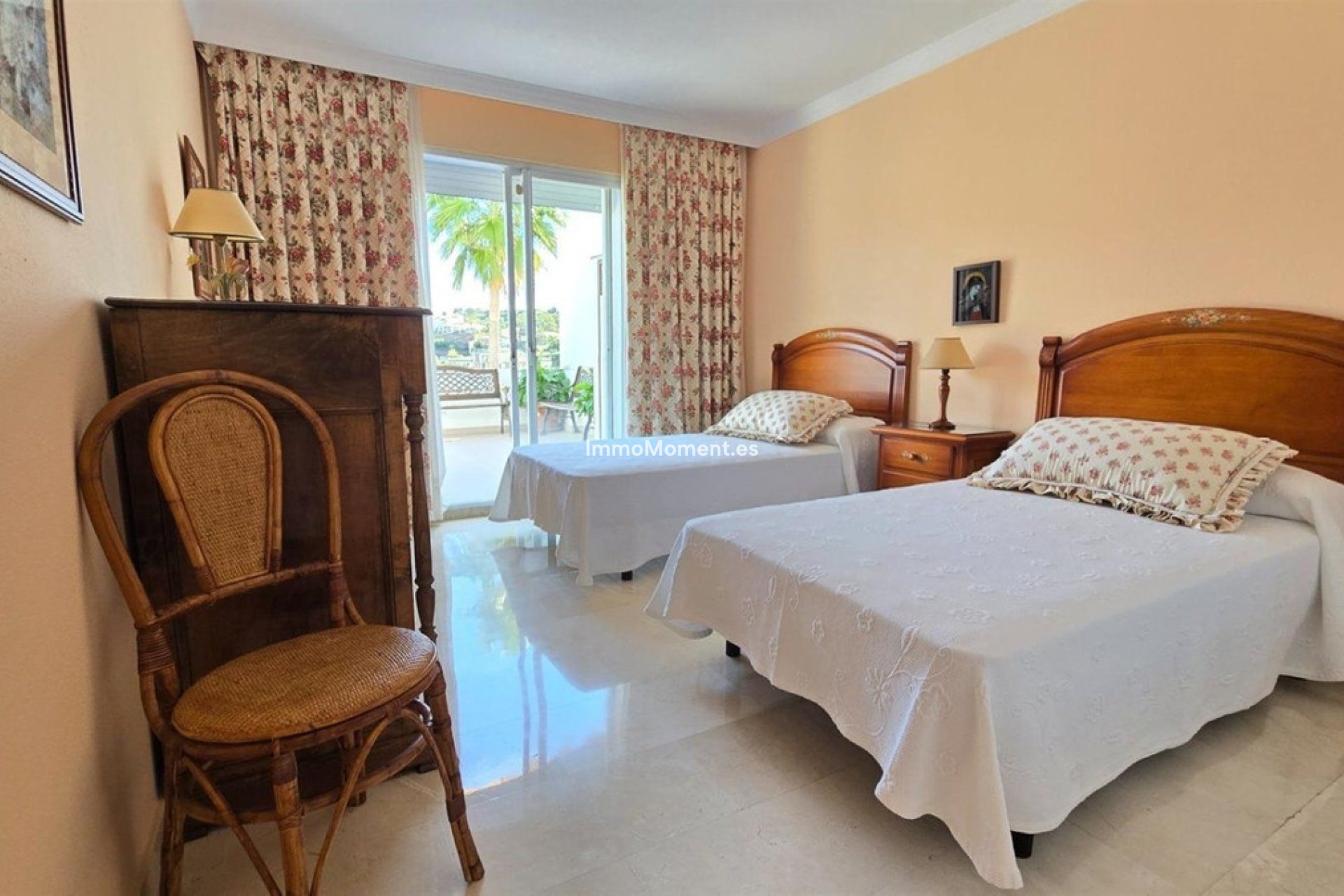 Resale - Apartment - Benahavís - La Quinta