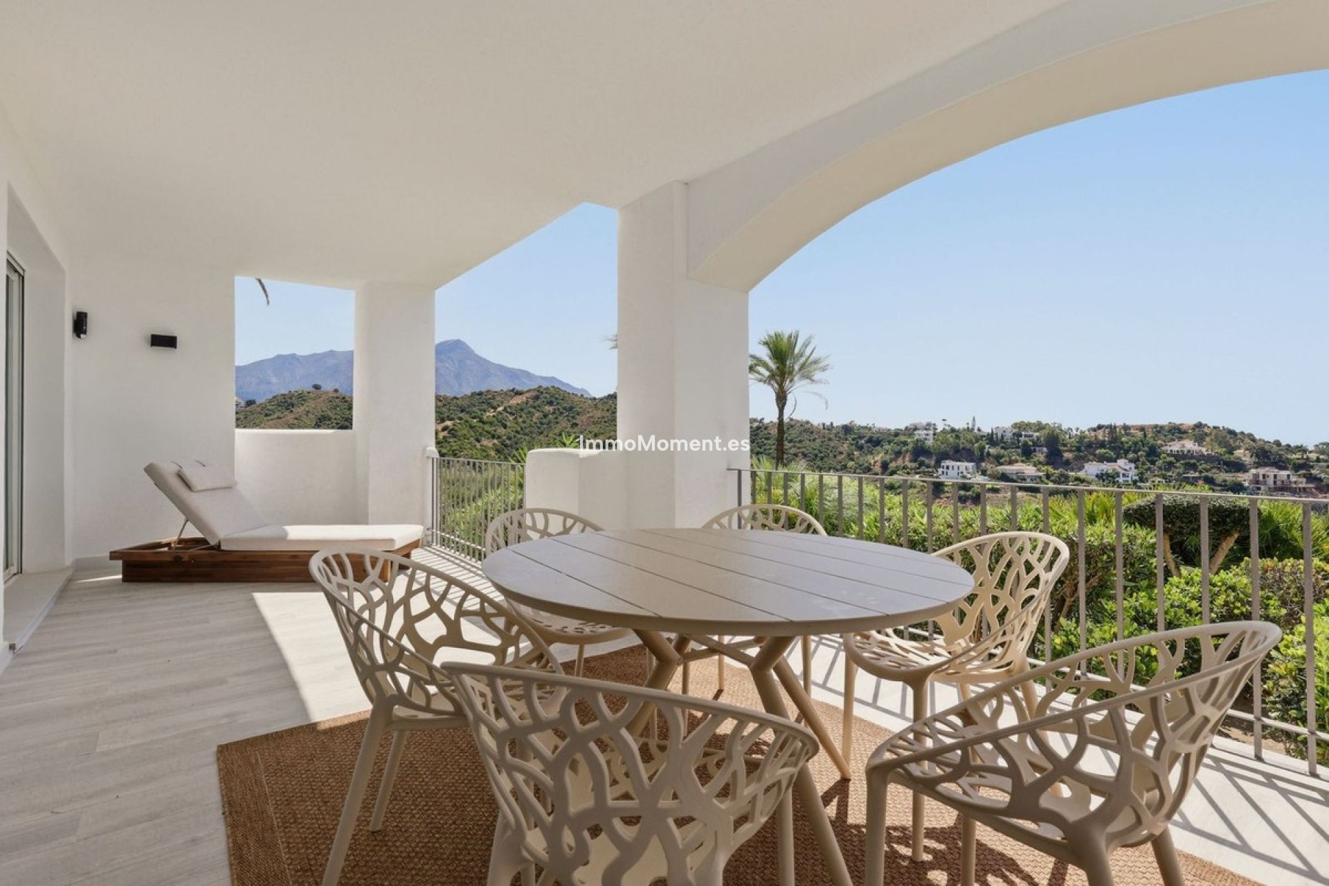 Resale - Apartment - Benahavís - La Quinta