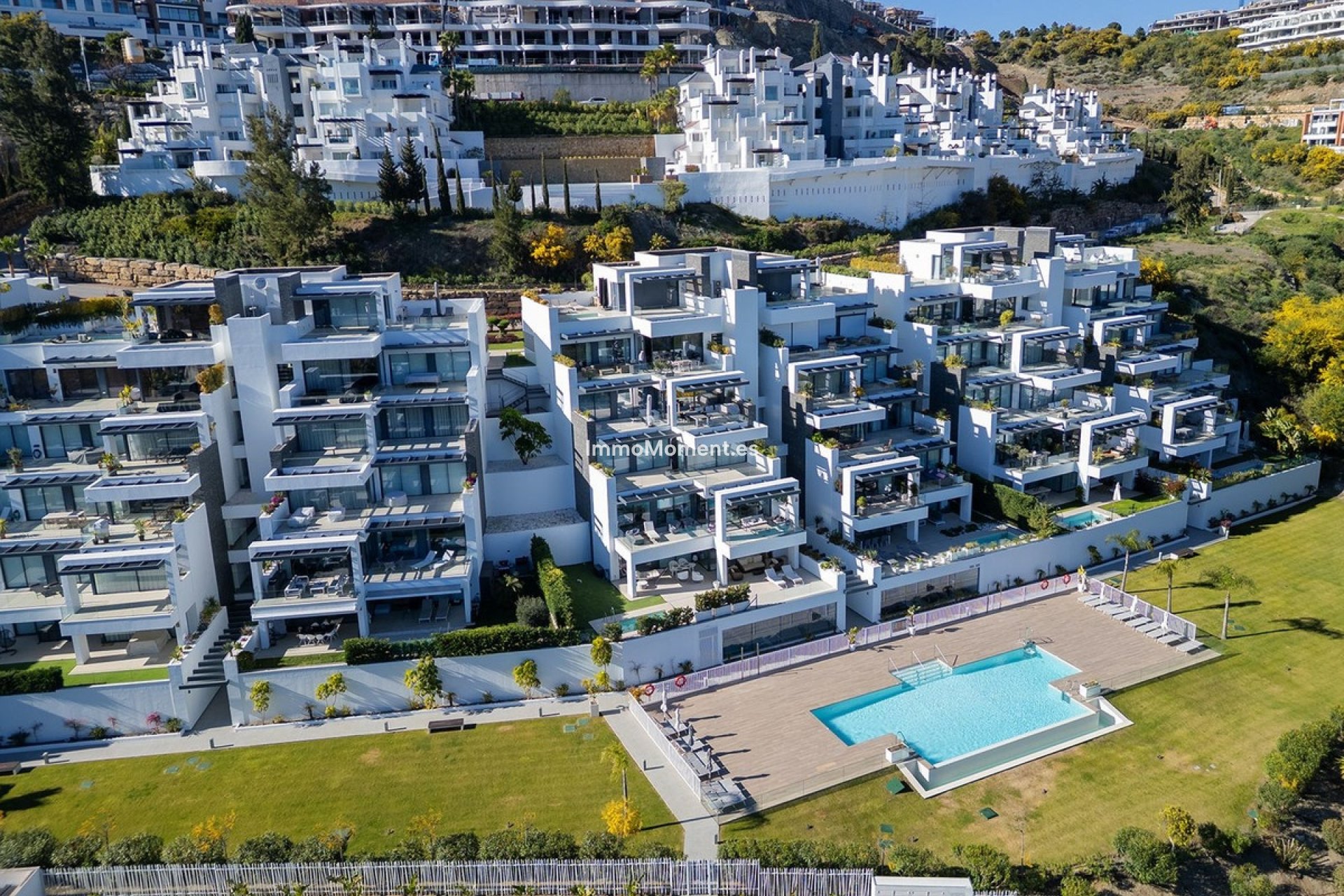 Resale - Apartment - Benahavís - La Quinta