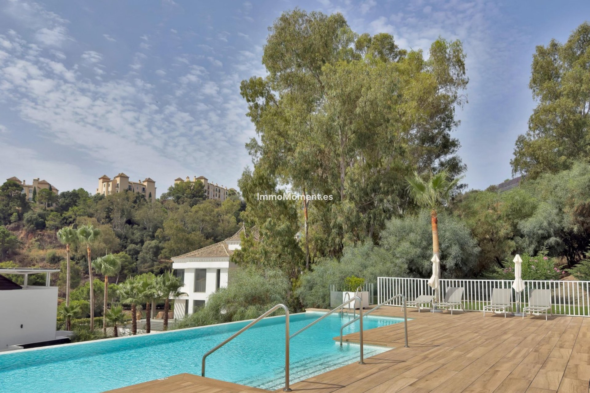 Resale - Apartment - Benahavís - La Quinta
