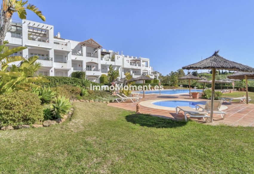 Resale - Apartment - Benahavís - Los Arqueros