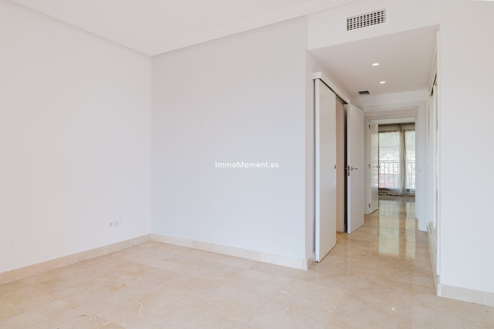 Resale - Apartment - Benahavís - Los Arqueros