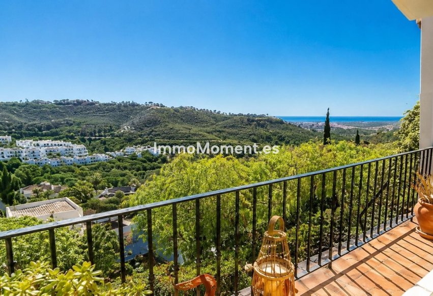 Resale - Apartment - Benahavís - Los Arqueros