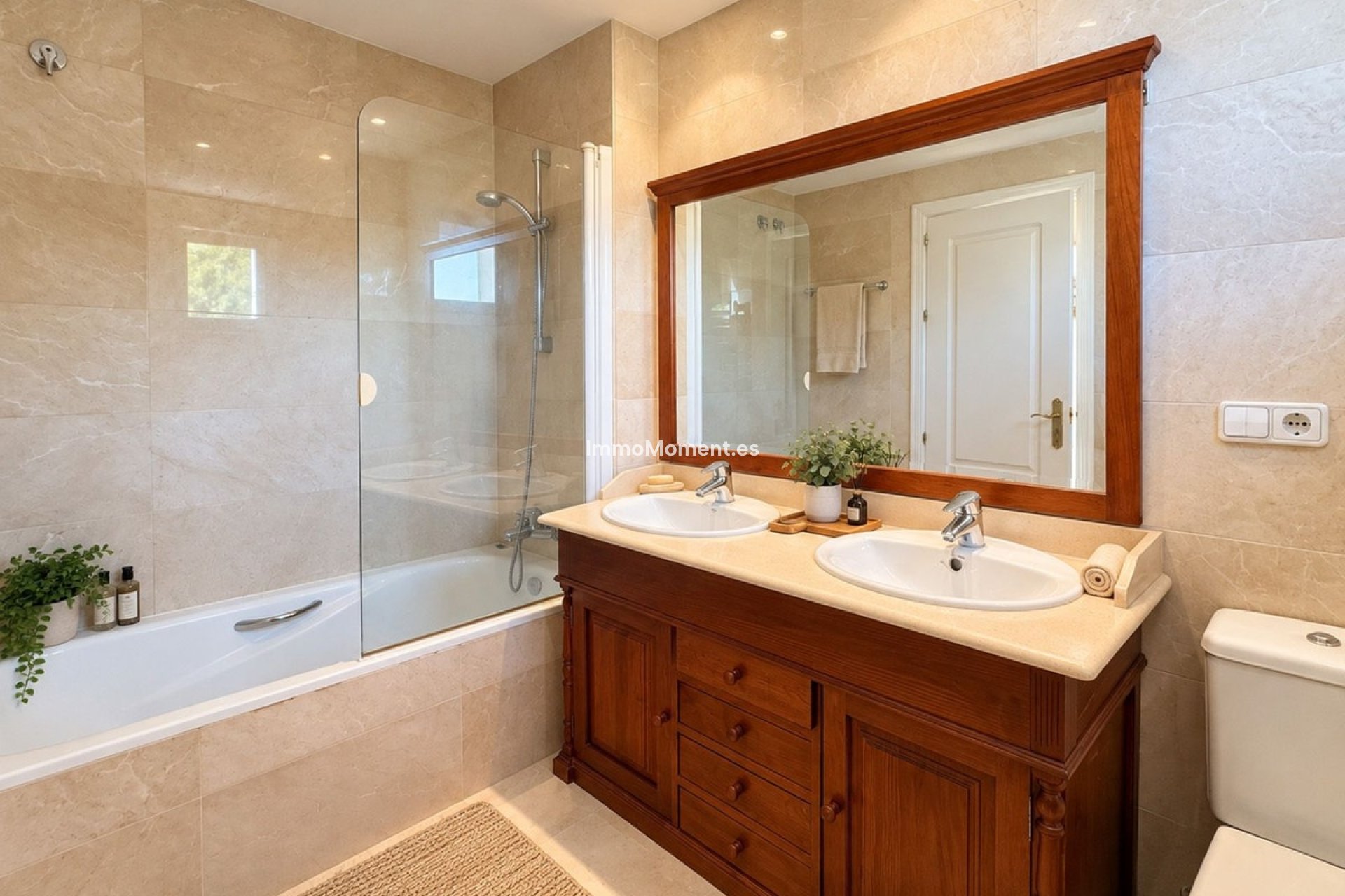 Resale - Apartment - Benahavís - Los Arqueros