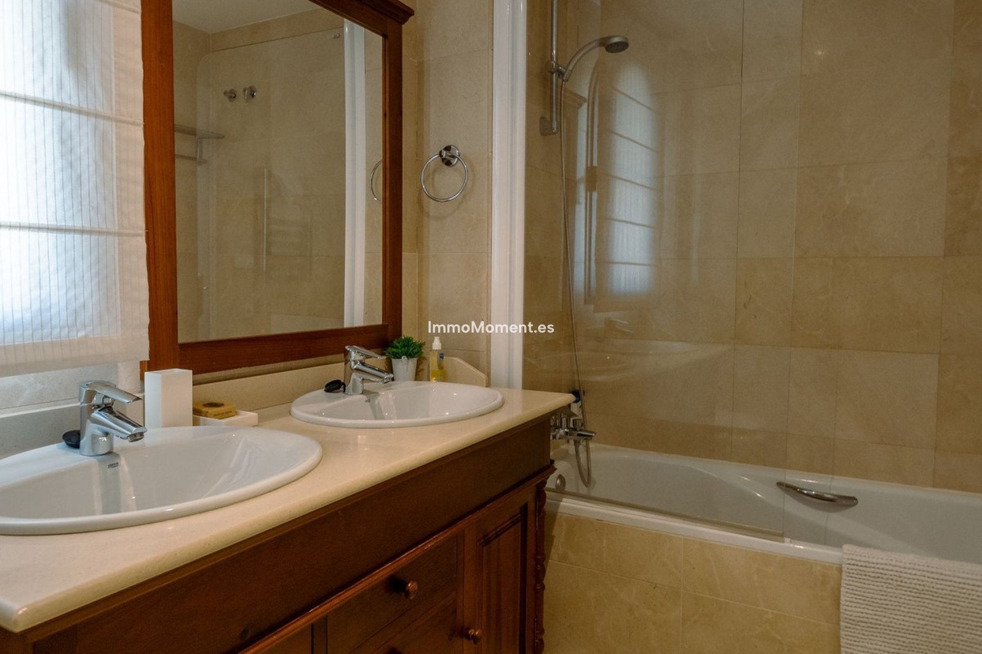 Resale - Apartment - Benahavís - Los Arqueros