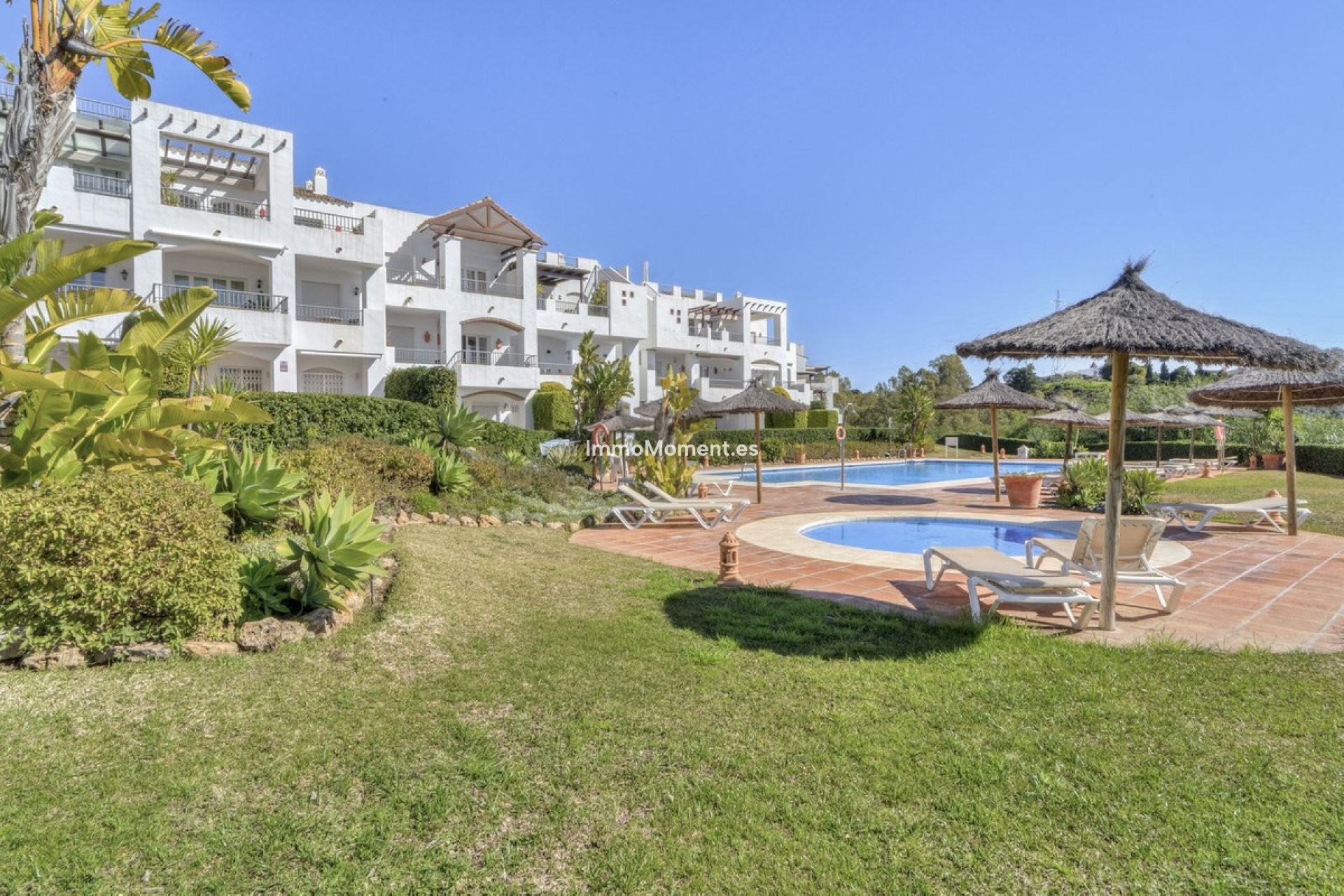 Resale - Apartment - Benahavís - Los Arqueros