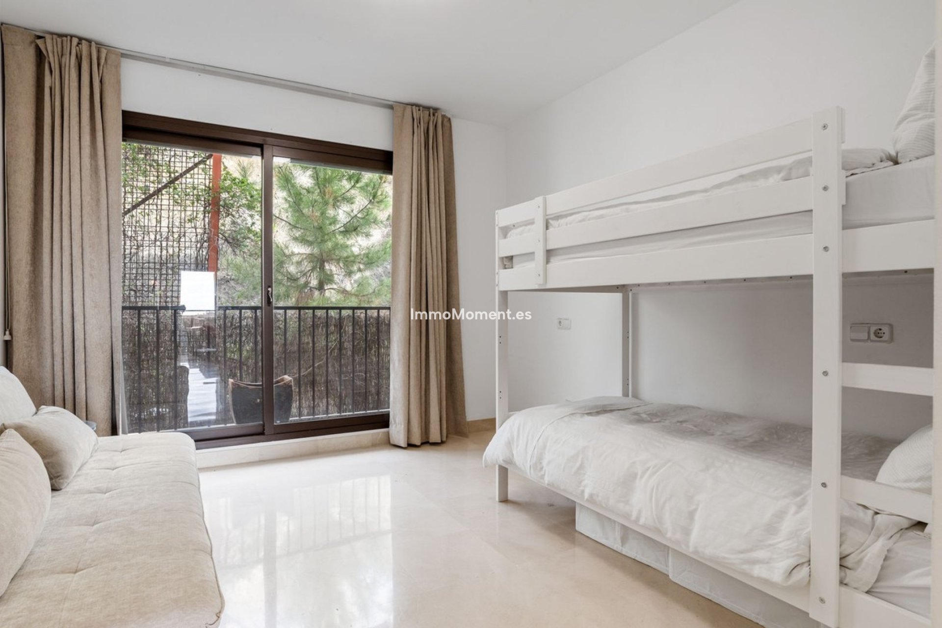 Resale - Apartment - Benahavís - Los Arqueros