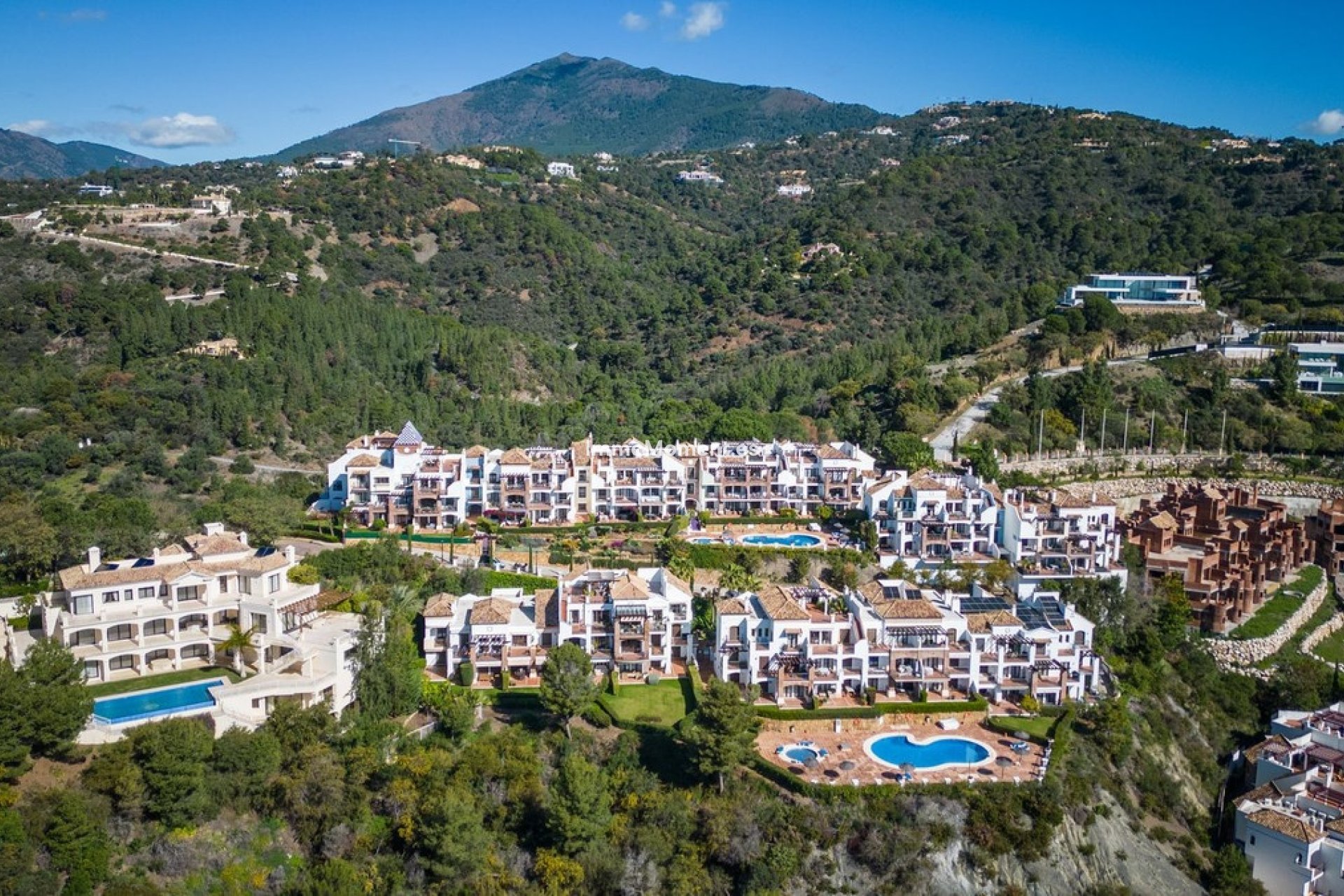 Resale - Apartment - Benahavís - Los Arqueros
