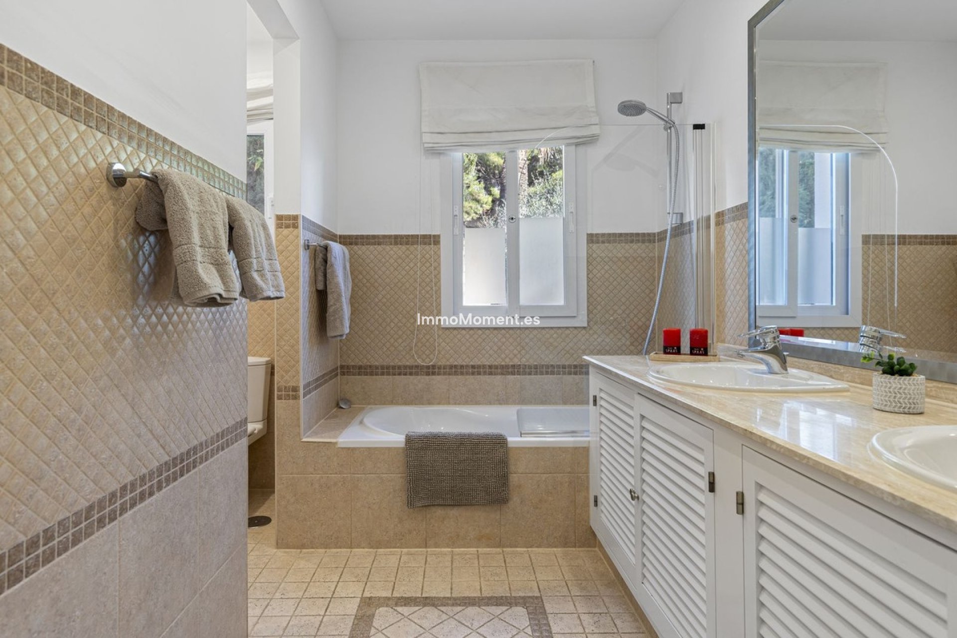 Resale - Apartment - Benahavís - Los Arqueros