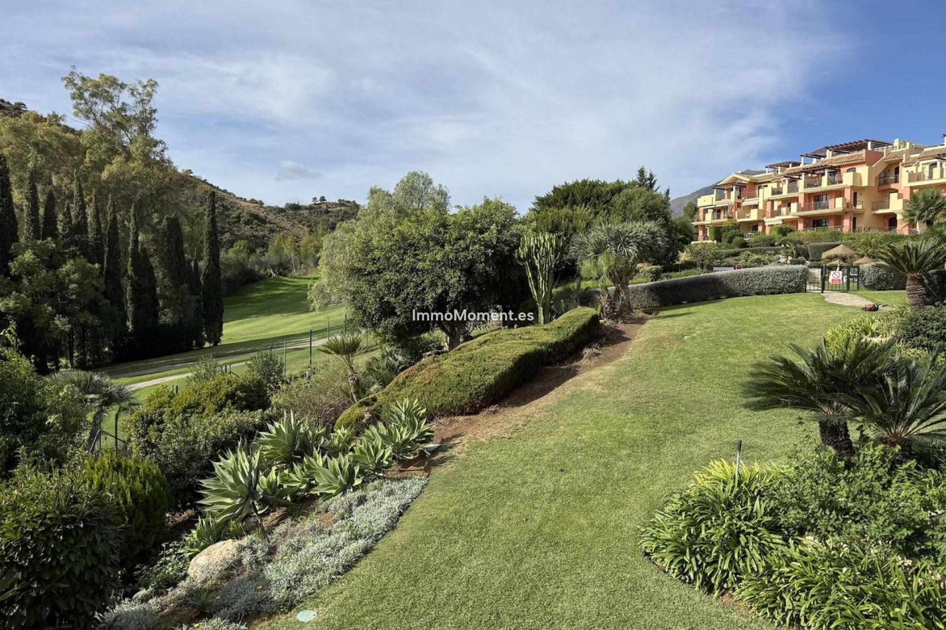 Resale - Apartment - Benahavís - Los Arqueros