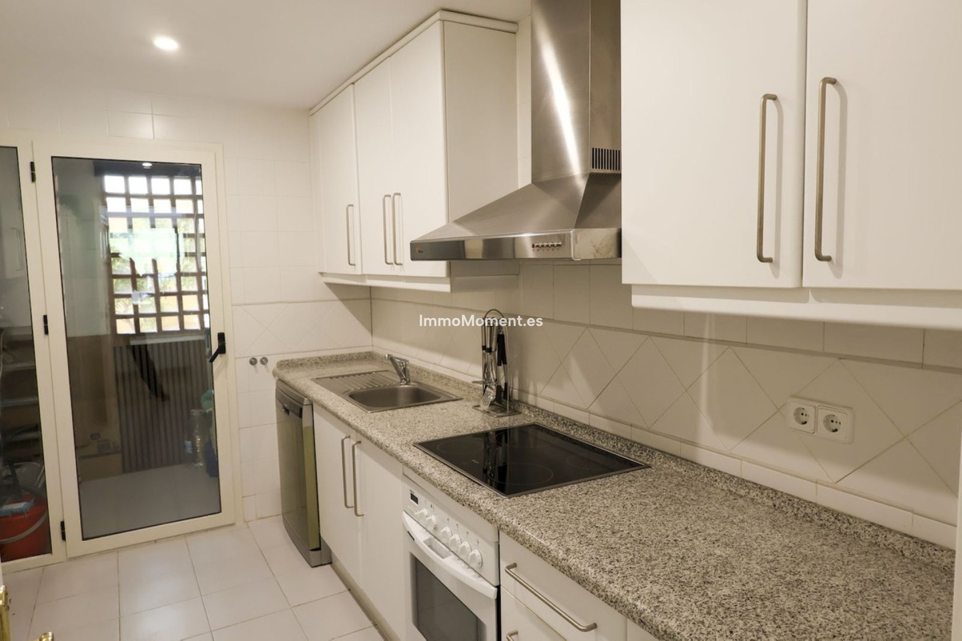 Resale - Apartment - Benahavís - Los Arqueros