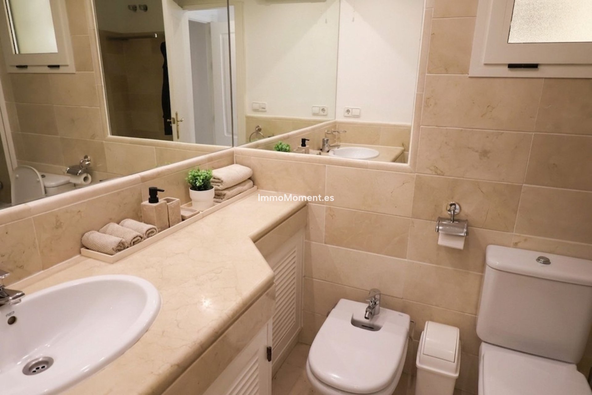 Resale - Apartment - Benahavís - Los Arqueros