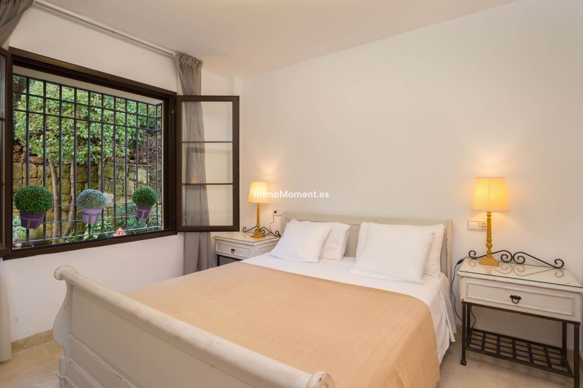 Resale - Apartment - Benahavís - Los Arqueros