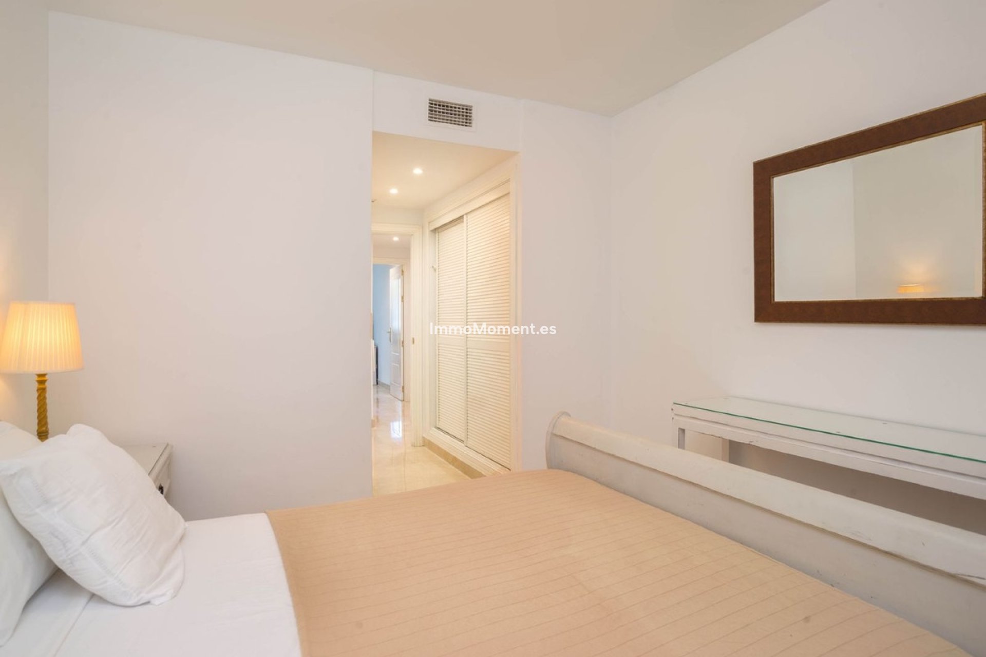 Resale - Apartment - Benahavís - Los Arqueros