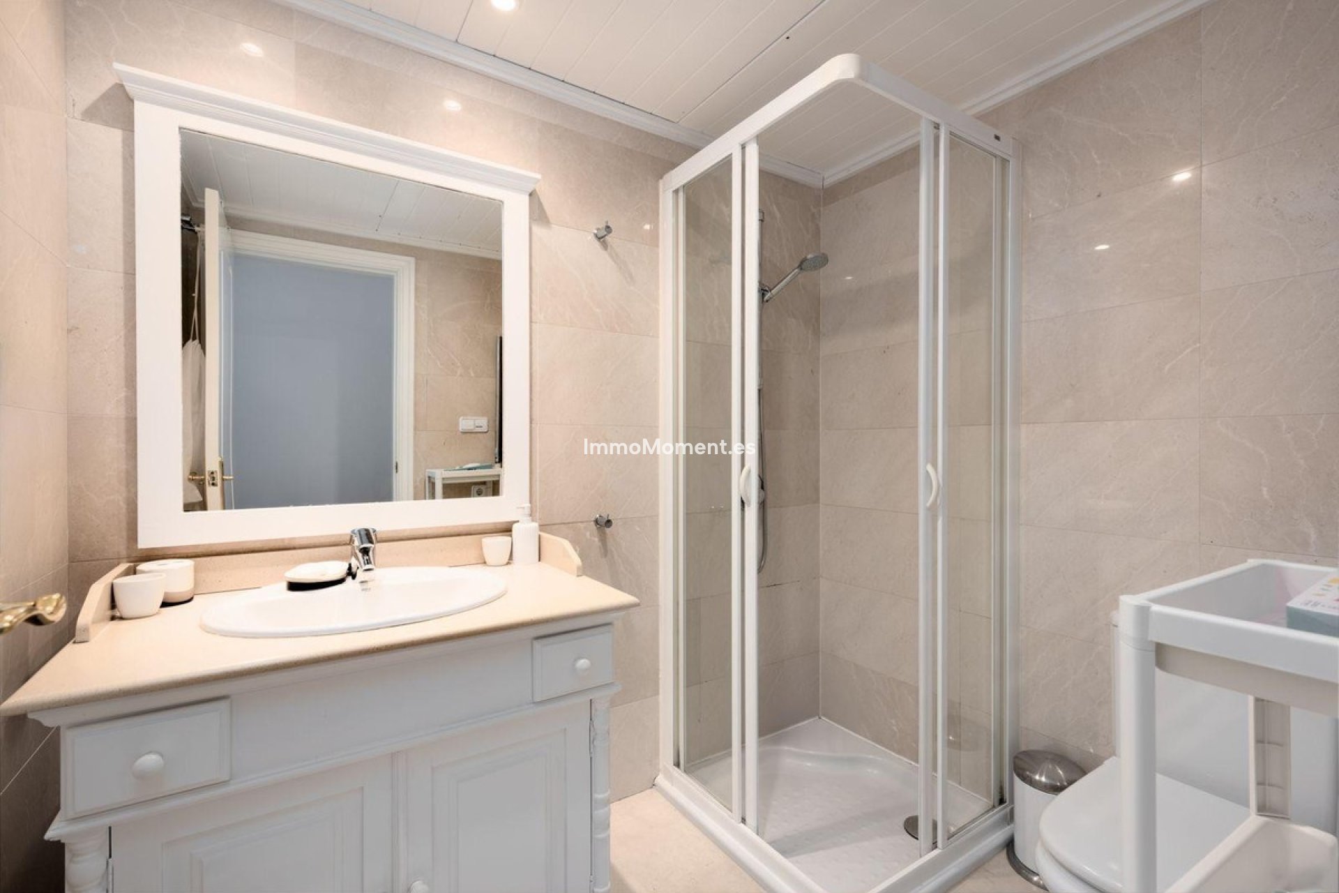 Resale - Apartment - Benahavís - Los Arqueros
