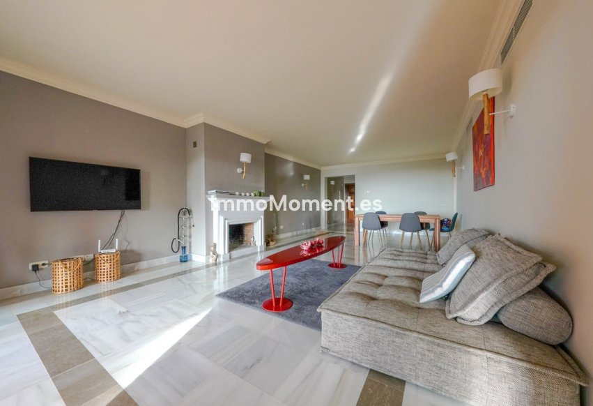 Resale - Apartment - Benahavís - Monte Halcones