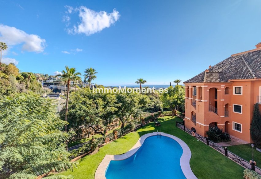 Resale - Apartment - Benahavís - Monte Halcones